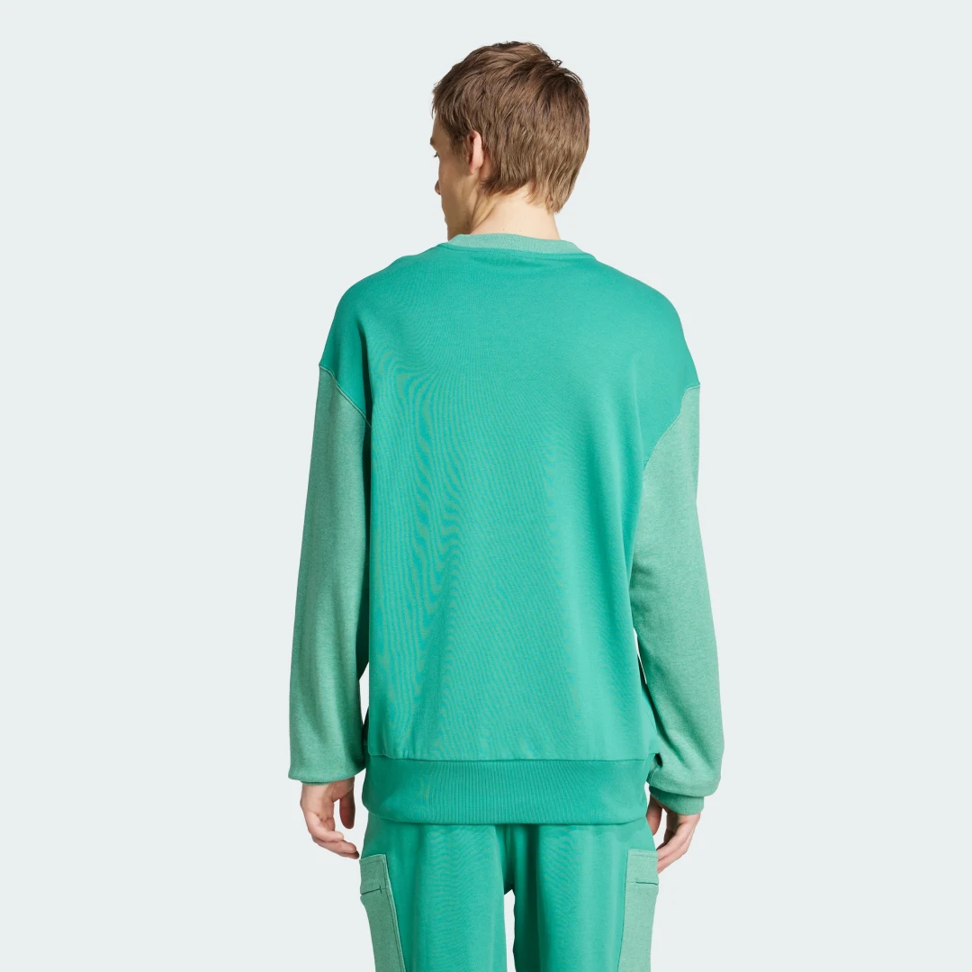 Detalle 2 de All SZN French Terry Colorblock Crew Sweatshirt - Adidas en verde