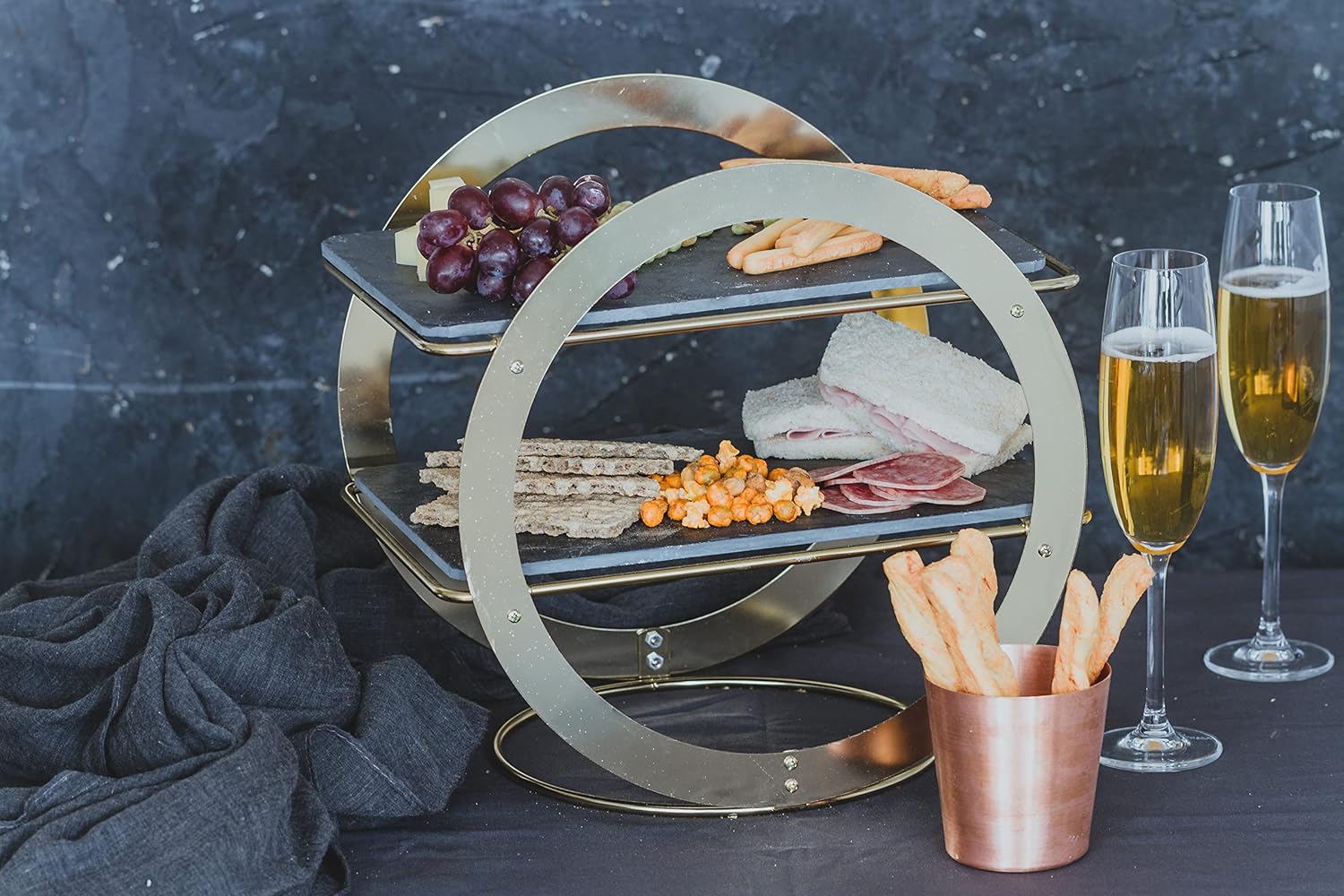 Thumbnail 3 de Artesà Soporte de Alimentos con Marco de Rueda, Latón