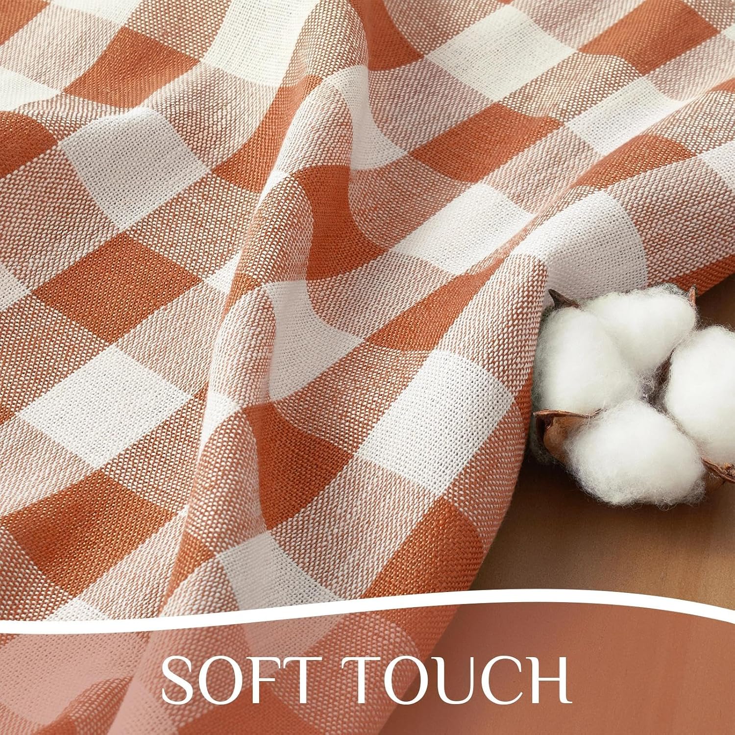 Detalle 1 de Softalker Gingham Tablecloth 55" x 84