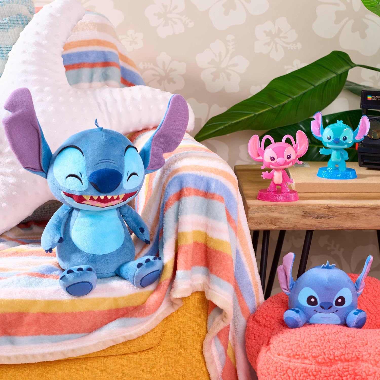 Thumbnail 4 de Just Play Stitch Crack Me Up Plüsch 28 cm