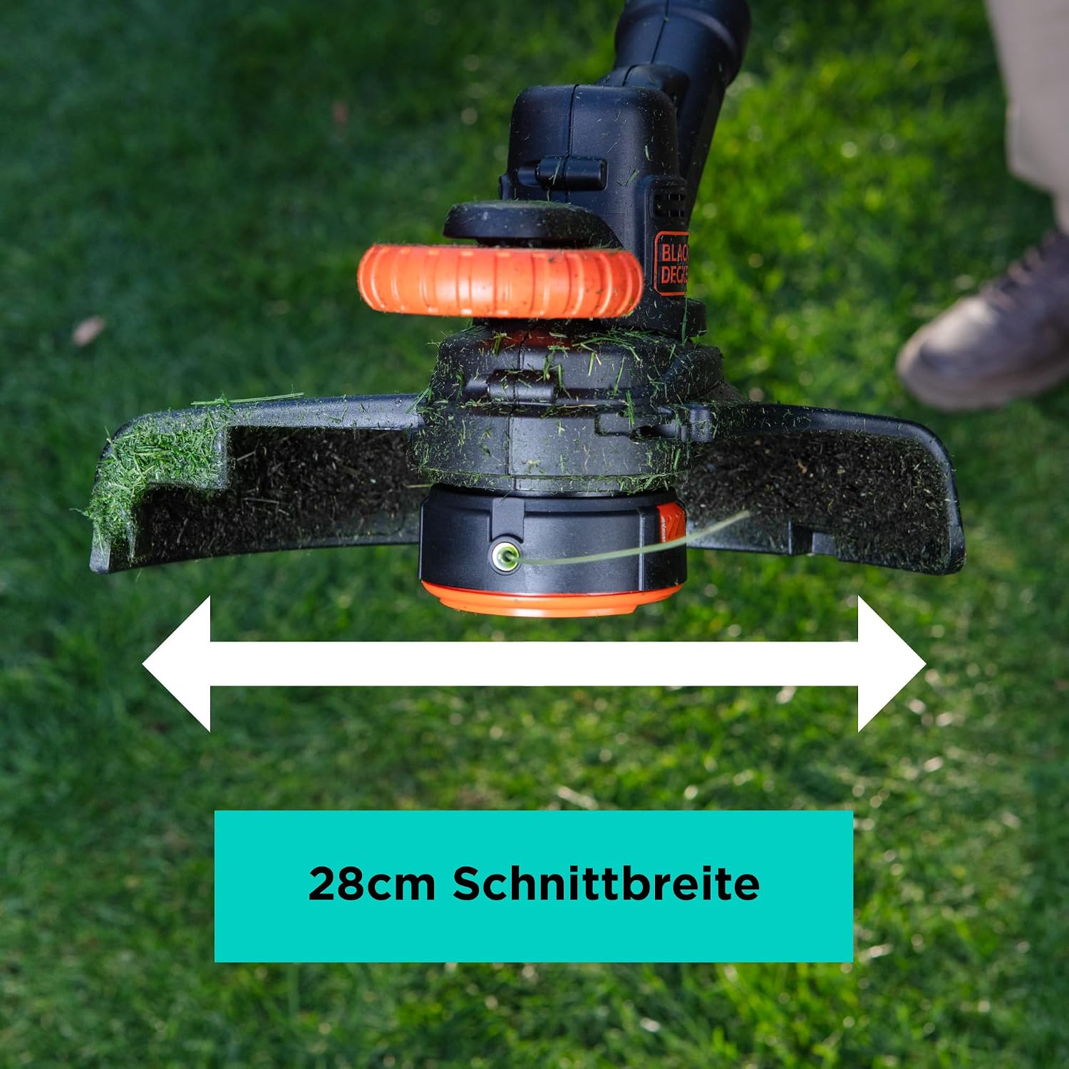 Detalle 2 de BLACK+DECKER 18V Akku-Rasentrimmer BCST918B – 28 cm Schnittbreite, AFS Reflex Fadenverlängerung, verstellbarer Zweithandgriff