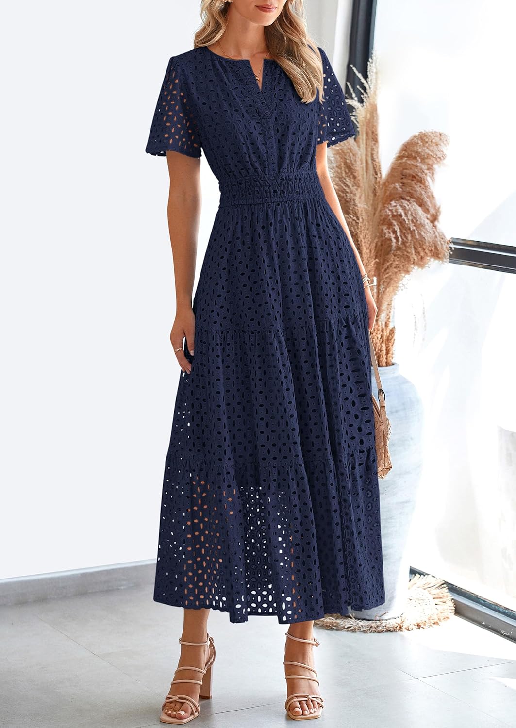 Detalle de PRETTYGARDEN Eyelet Maxi Dress for Summer 2026 — V-Neck, Short Sleeve, Flowing A-Line