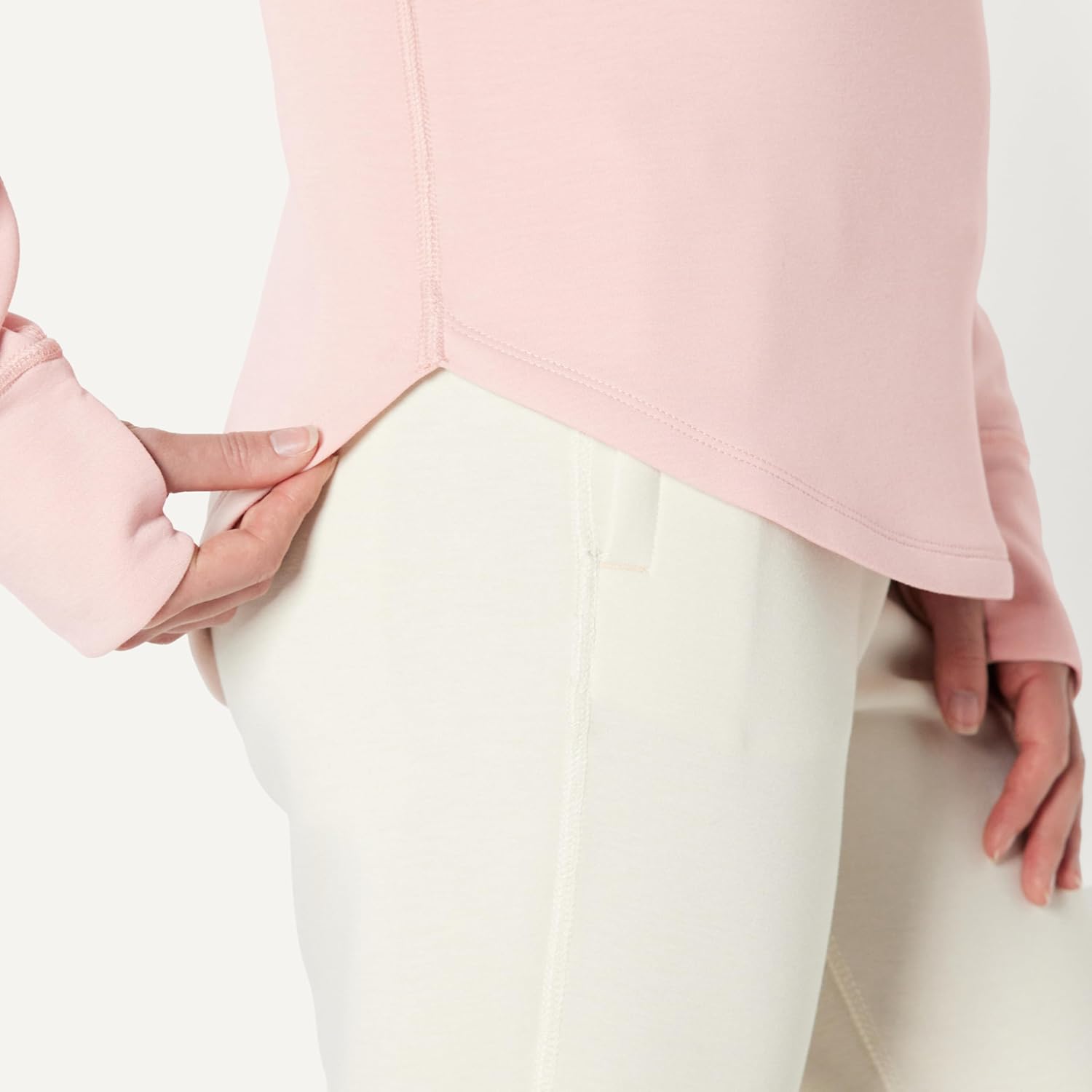 Thumbnail 3 de Amazon Essentials Women's Active Sweat Relaxed-Fit Long-Sleeve Crewneck Sweatshirt