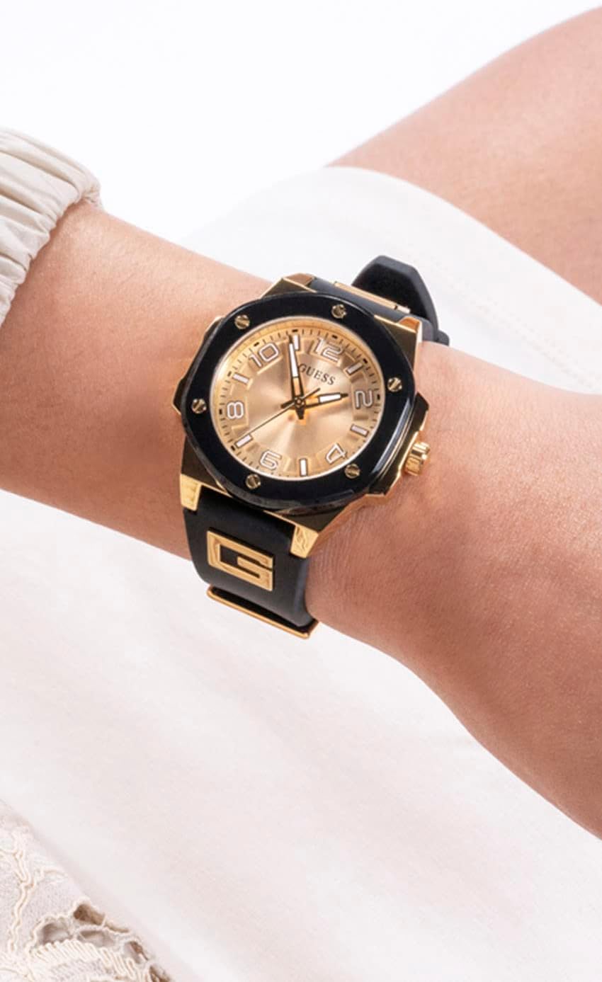 Detalle de Guess GW0555L2 Ladies' Watch with Black Silicone Strap and Bio-Based Nylon Top Ring