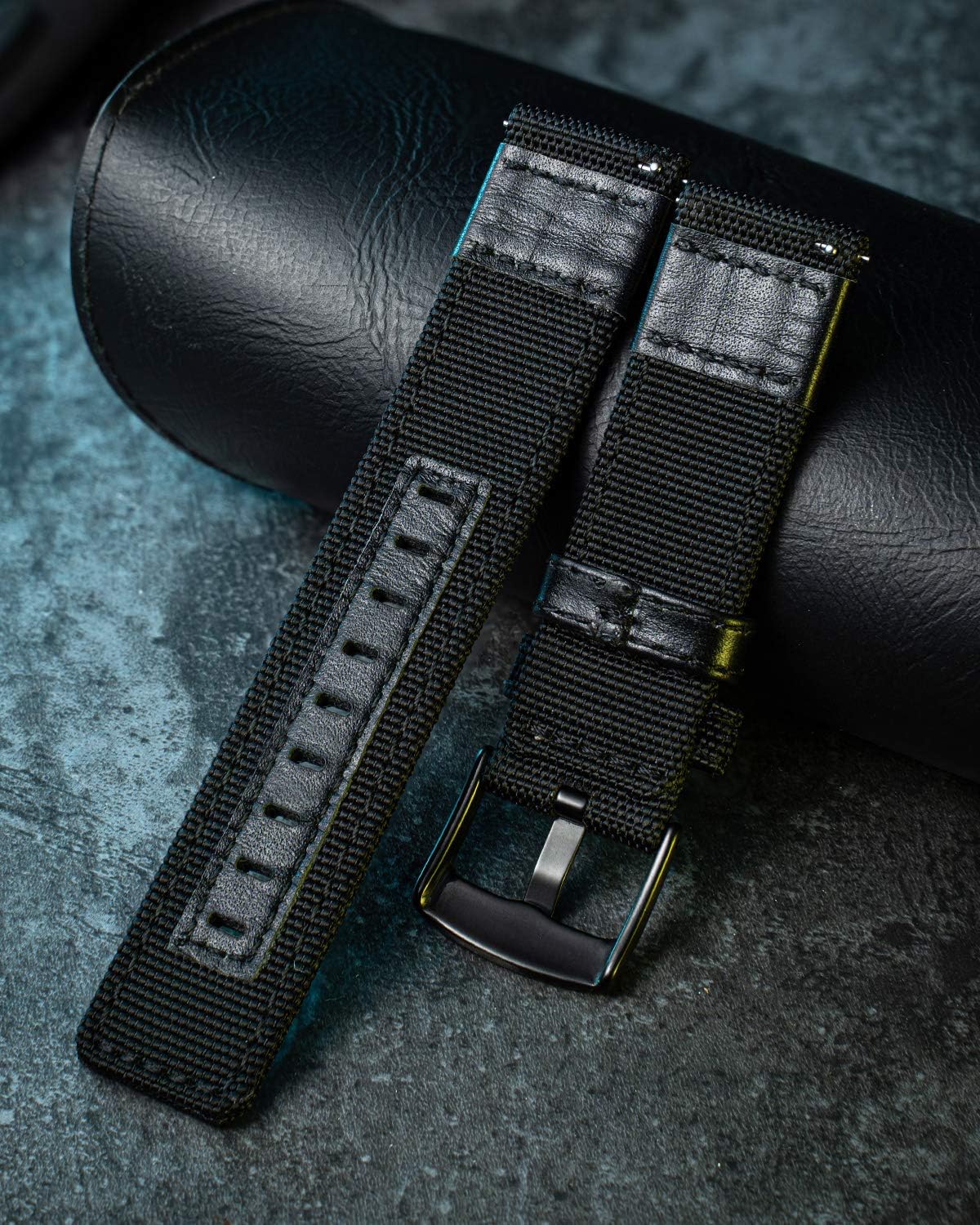Detalle de BINLUN Canvas & Leather Hybrid Watch Strap for Men — Quick Release 18mm/20mm/22mm/24mm