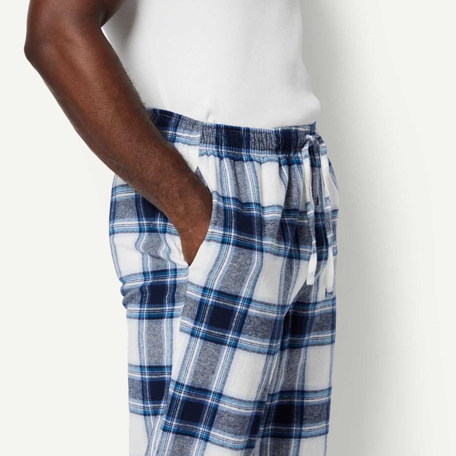 Detalle de Amazon Essentials Men's Breathable Flannel Pajama Pant, Relaxed Fit
