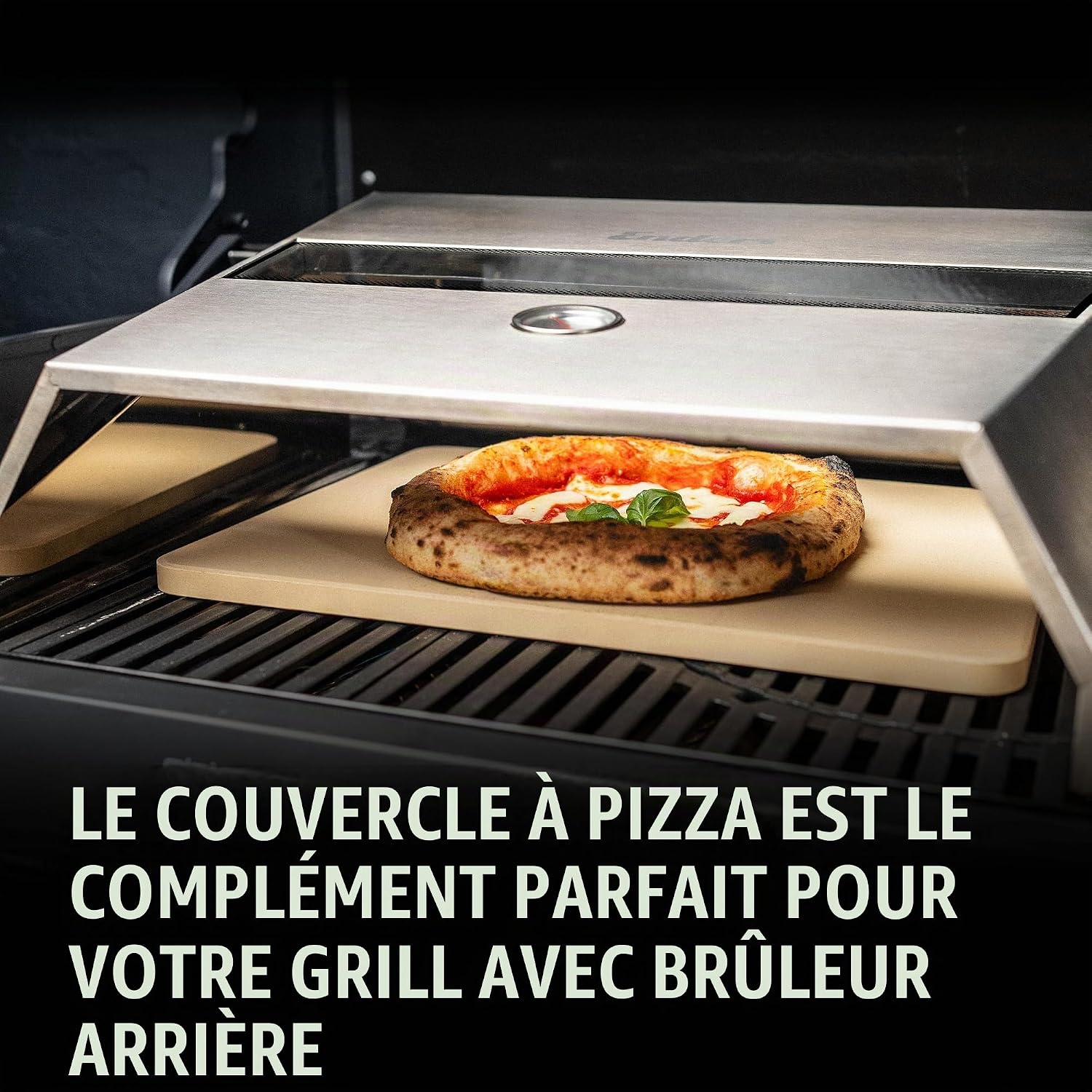 Detalle de Enders Pizzacover Turbo 7881 voor gasbarbecue, met pizzasteen en kijkvenster
