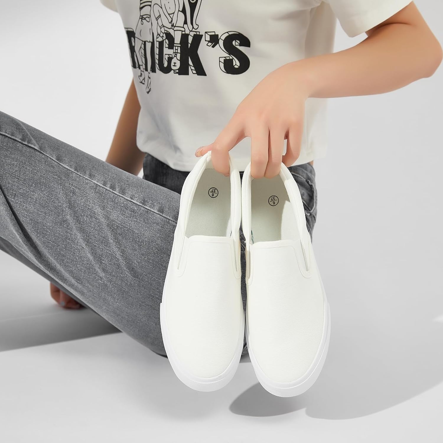 Detalle 2 de hash bubbie Women's Canvas Slip-On Sneakers with Padded Insoles and Rubber Soles