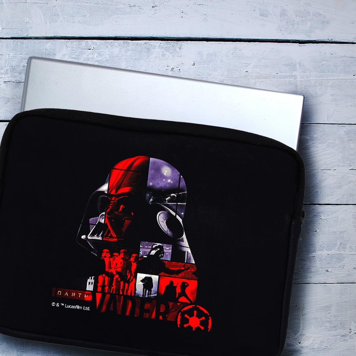 Detalle 2 de WONDEE Disney Star Wars Darth Vader – uniwersalne etui na tablet do 11 cali, pikowane