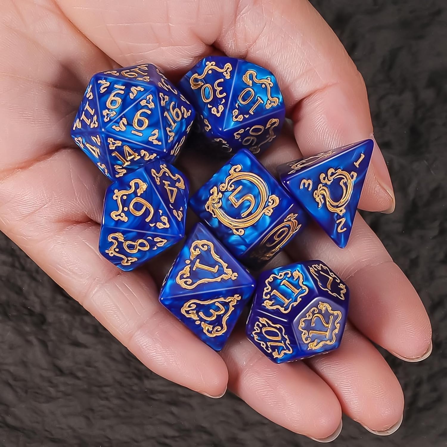 Thumbnail 6 de Set di dadi poliedrici QMAY da gioco da tavolo (7 pezzi): D20, D12, D10, D8, D6, D4 con motivo drago blu