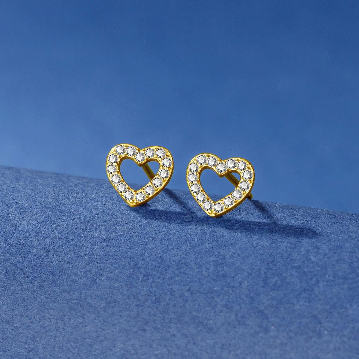 Thumbnail 2 de Loutade Sterling Silver Heart Stud Earrings – Hypoallergenic Mini Open Heart Sleeper