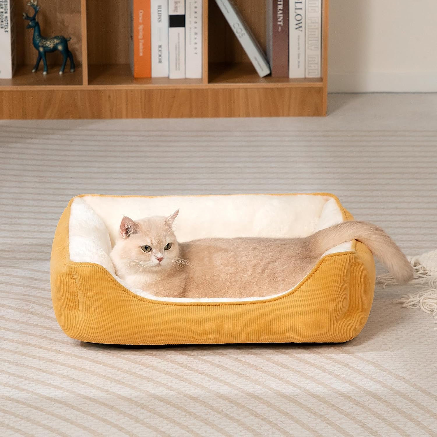 Thumbnail 4 de Hollypet Cat Bed Small Dog Bed for Cats and Puppies – Soft Breathable Cushion, Yellow (50 x 45 x 15 cm)