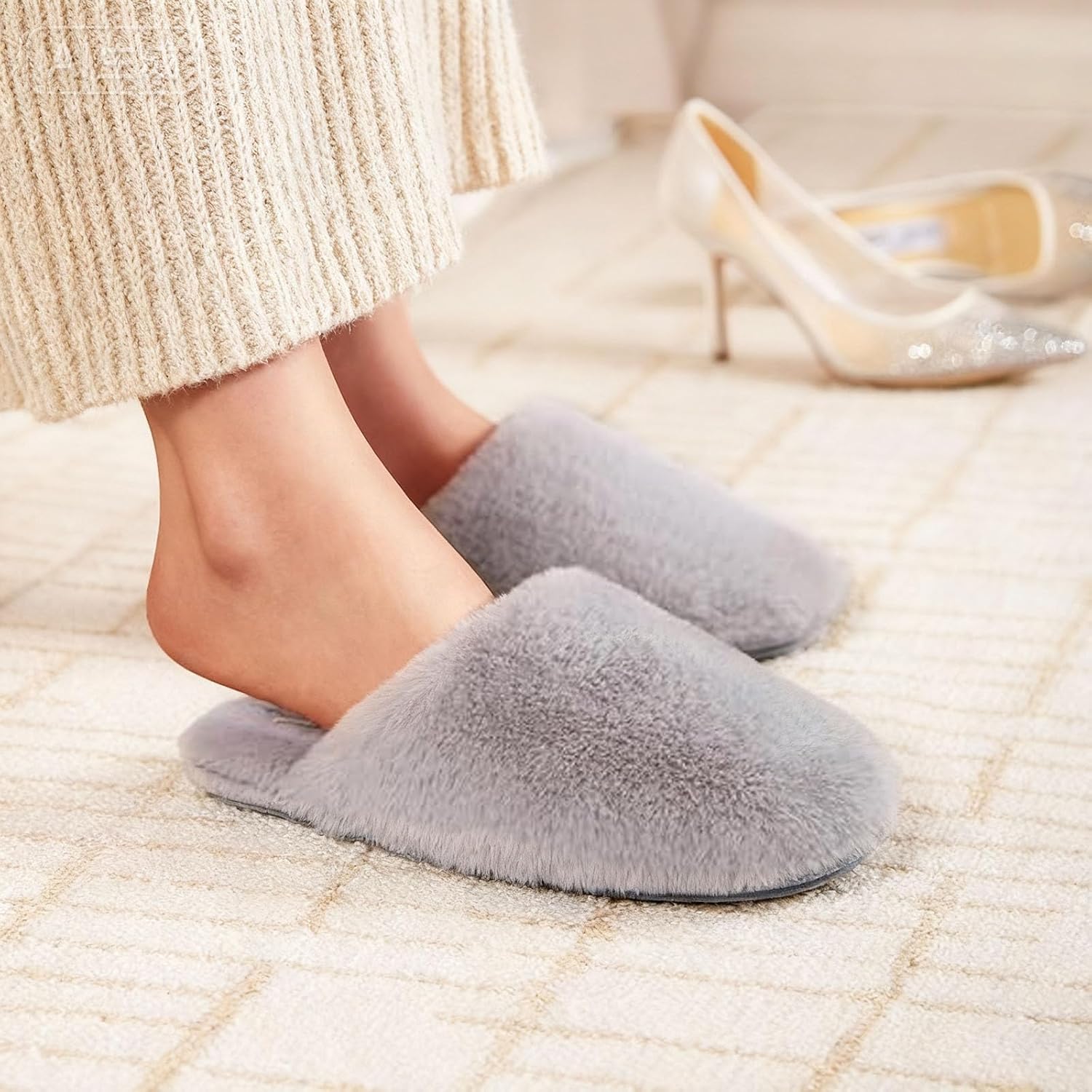 Detalle 2 de Snug Leaves Damen Flauschige Hausschuhe mit Memory Foam