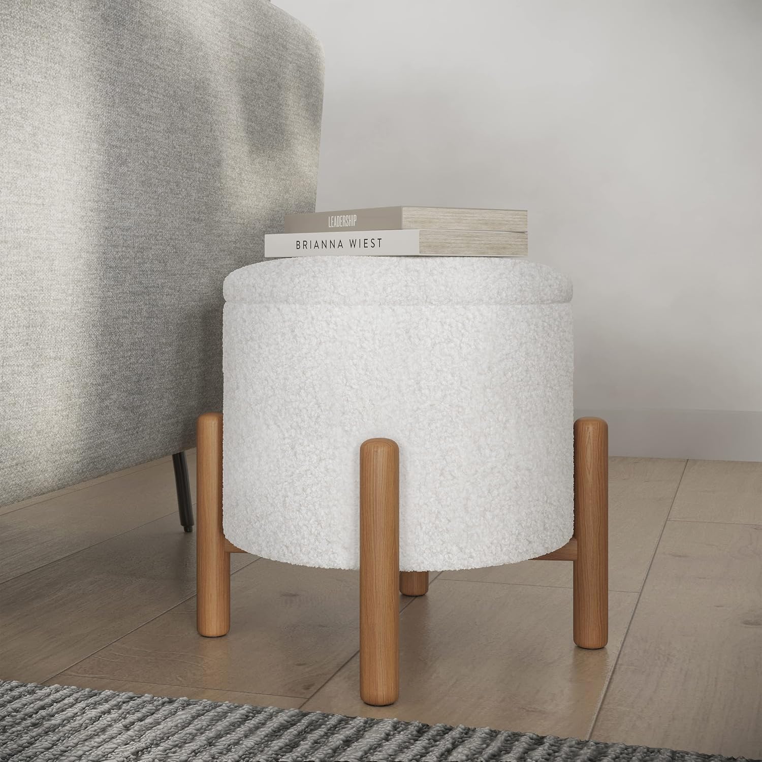 Detalle de Lavish Home Storage Ottoman in White