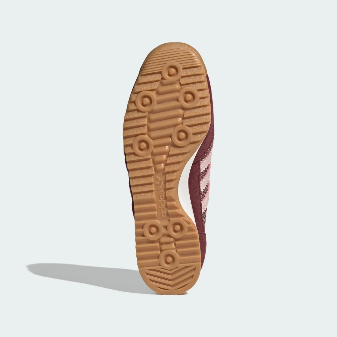 Detalle de ZAPATILLA SL 72 OG de Adidas: comodidad y estilo para el día a día