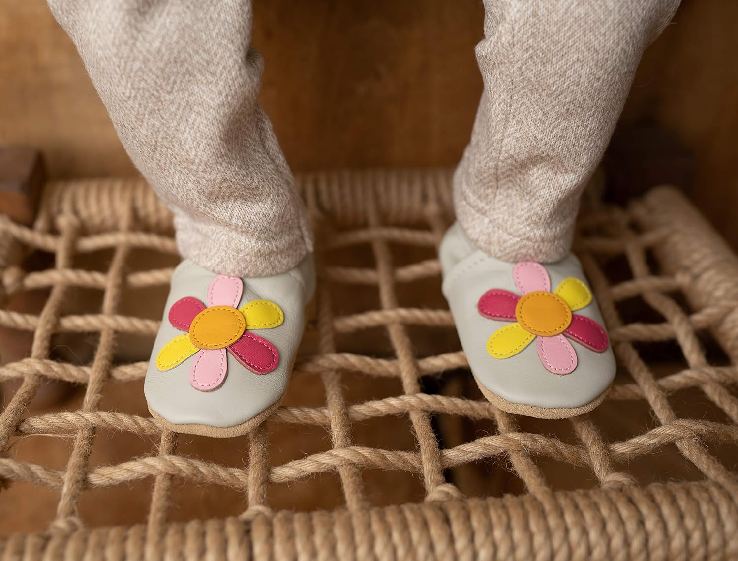Detalle de ENGEL + PIRATEN Krabbelschuhe – Lauflernschuhe aus Leder für Babys bis 4 Jahre
