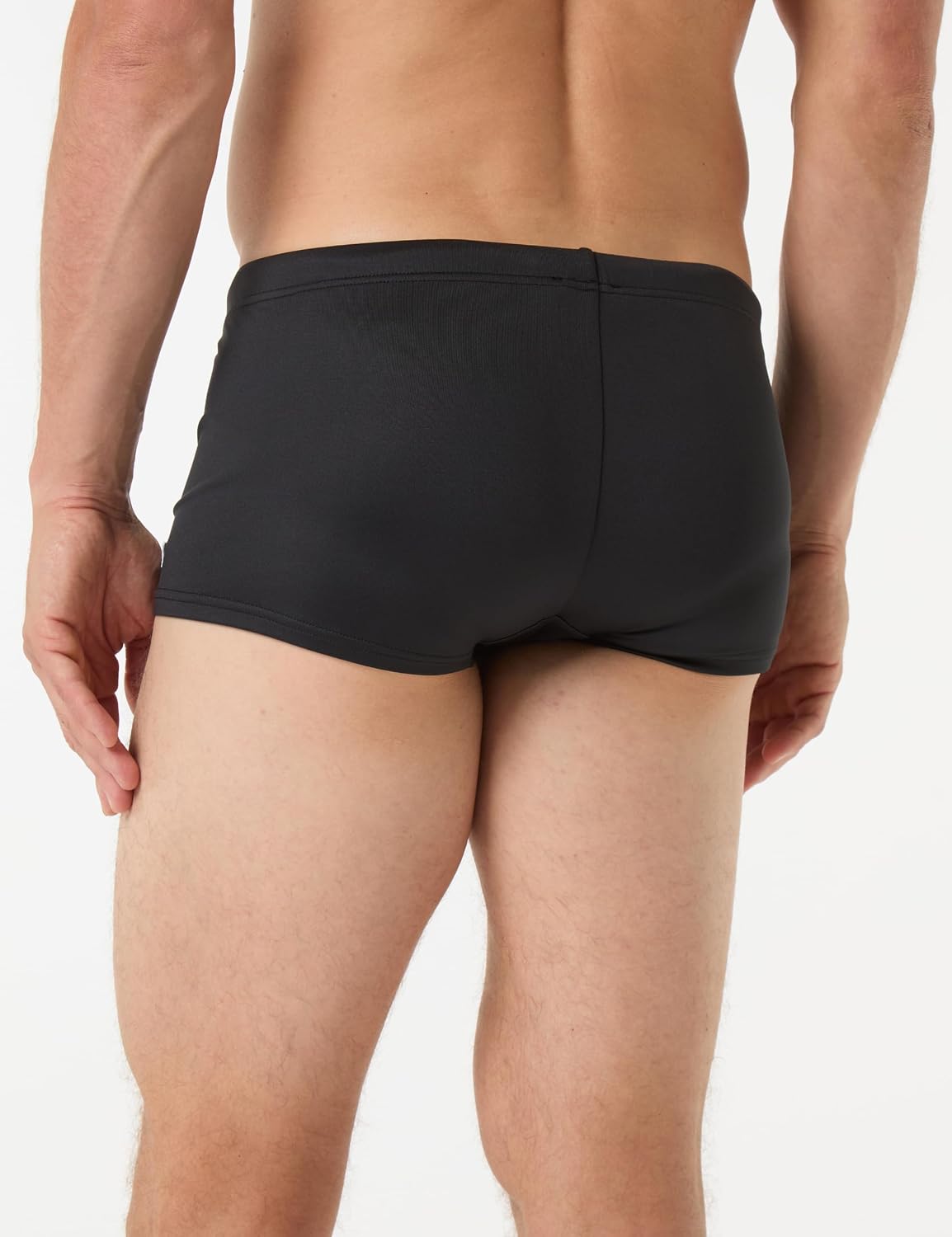 Detalle de Emporio Armani Mens Beachwear: a practical take on luxury swimwear
