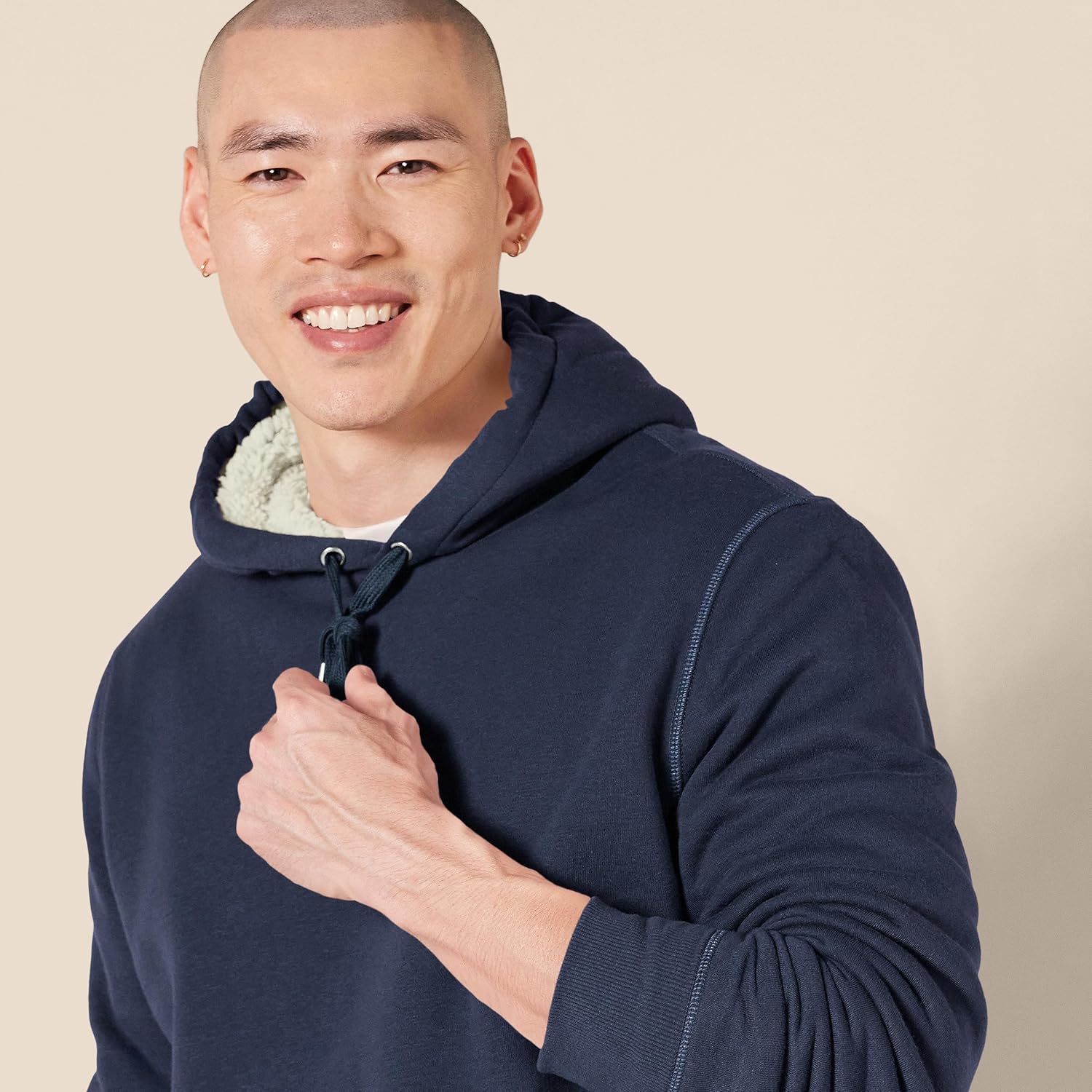 Thumbnail 3 de Amazon Essentials Men’s Sherpa-Lined Fleece Pullover Hoodie