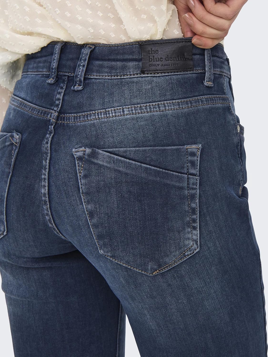 Thumbnail 6 de ONLY Female Flared-Jeans „ONLBLUSH“ mit Flared Fit für mittlere Taille