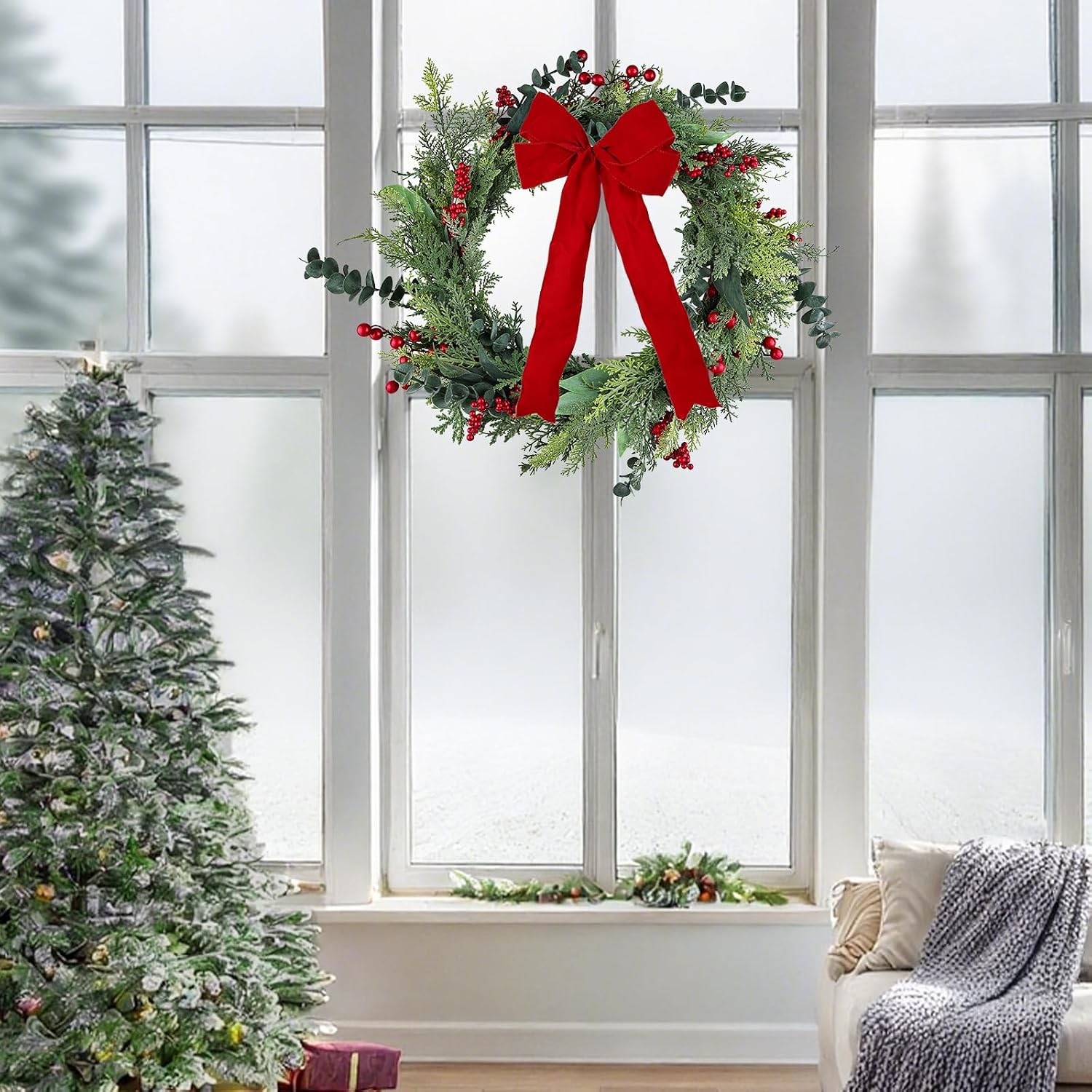 Detalle de 60cm Artificial Christmas Wreath for Front Door with Eucalyptus Leaves, Red Berries & Velvet Bow