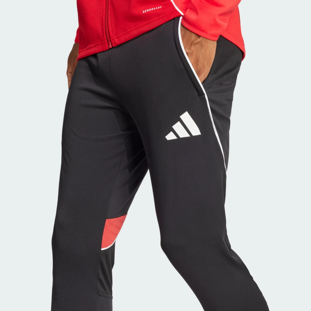 Detalle 2 de Pantalón de entrenamiento Tiro 25 Competition de Adidas