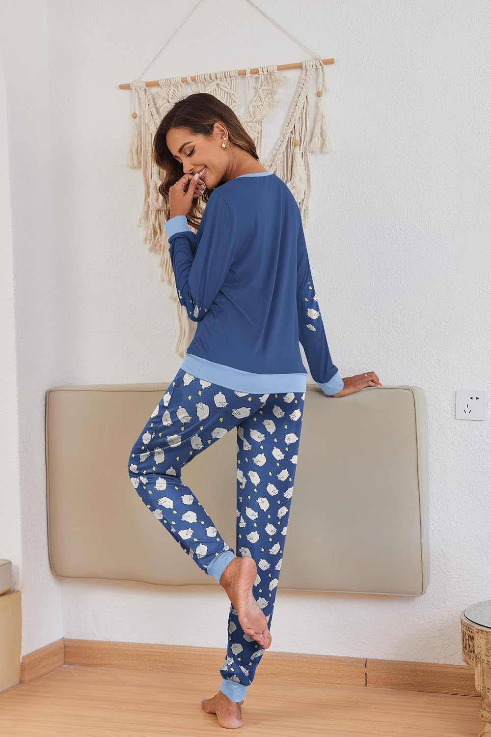Detalle 1 de Ekouaer Women's Pajama Set in Rayon-Blend Fabric