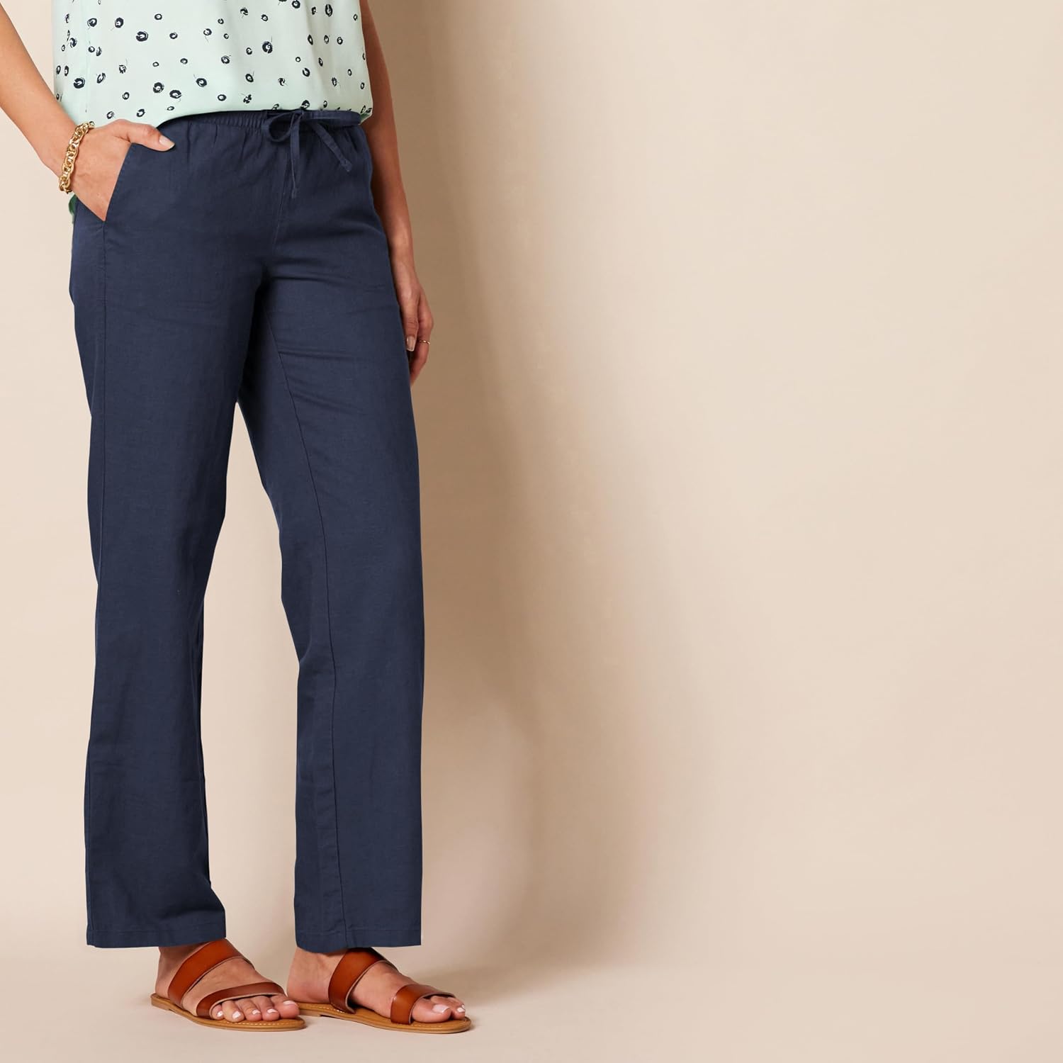 Thumbnail 2 de Amazon Essentials Women's Pull On Linen Blend Drawstring Relaxed Fit Wide Leg Pant