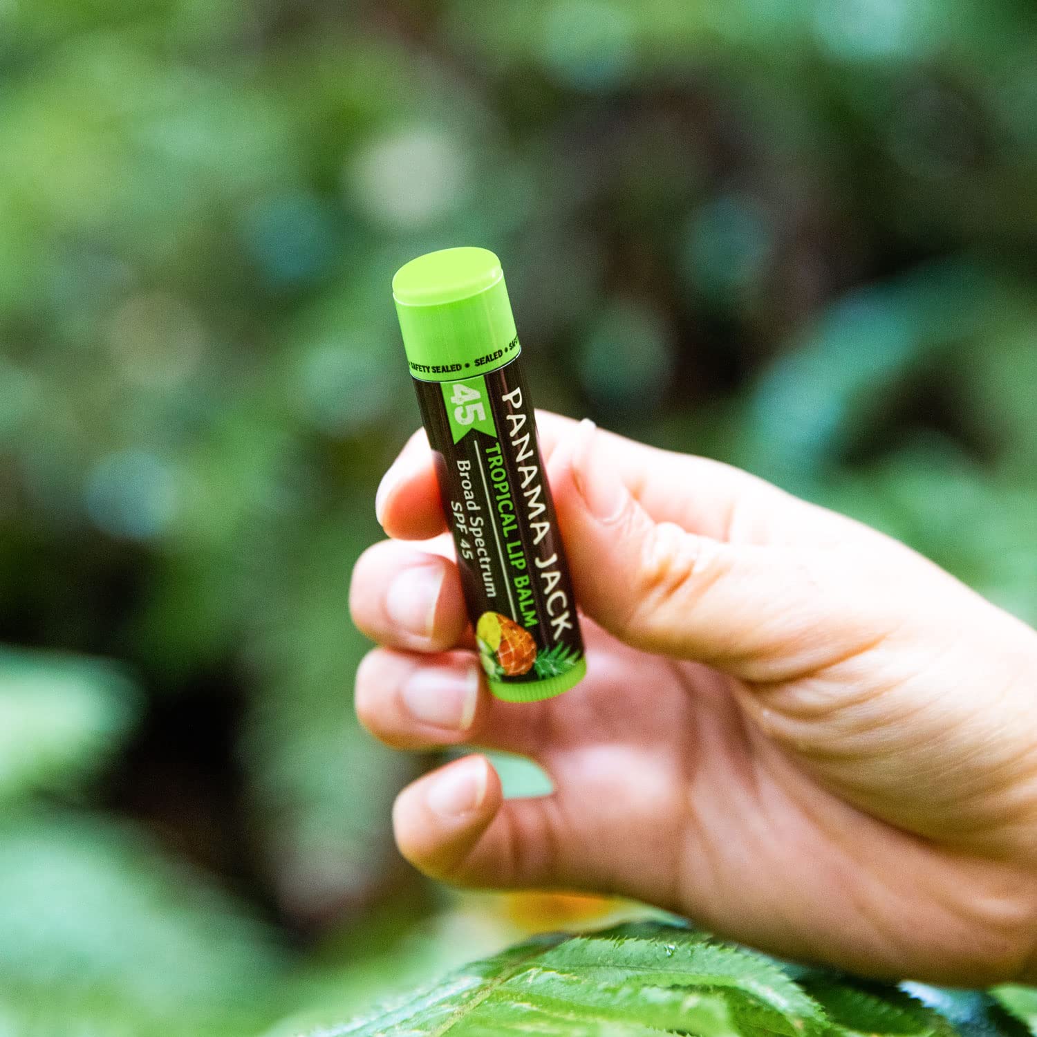 Detalle de Panama Jack Sunscreen Lip Balm SPF 45 (Broad Spectrum) — Tropical Flavor, Pack of 3