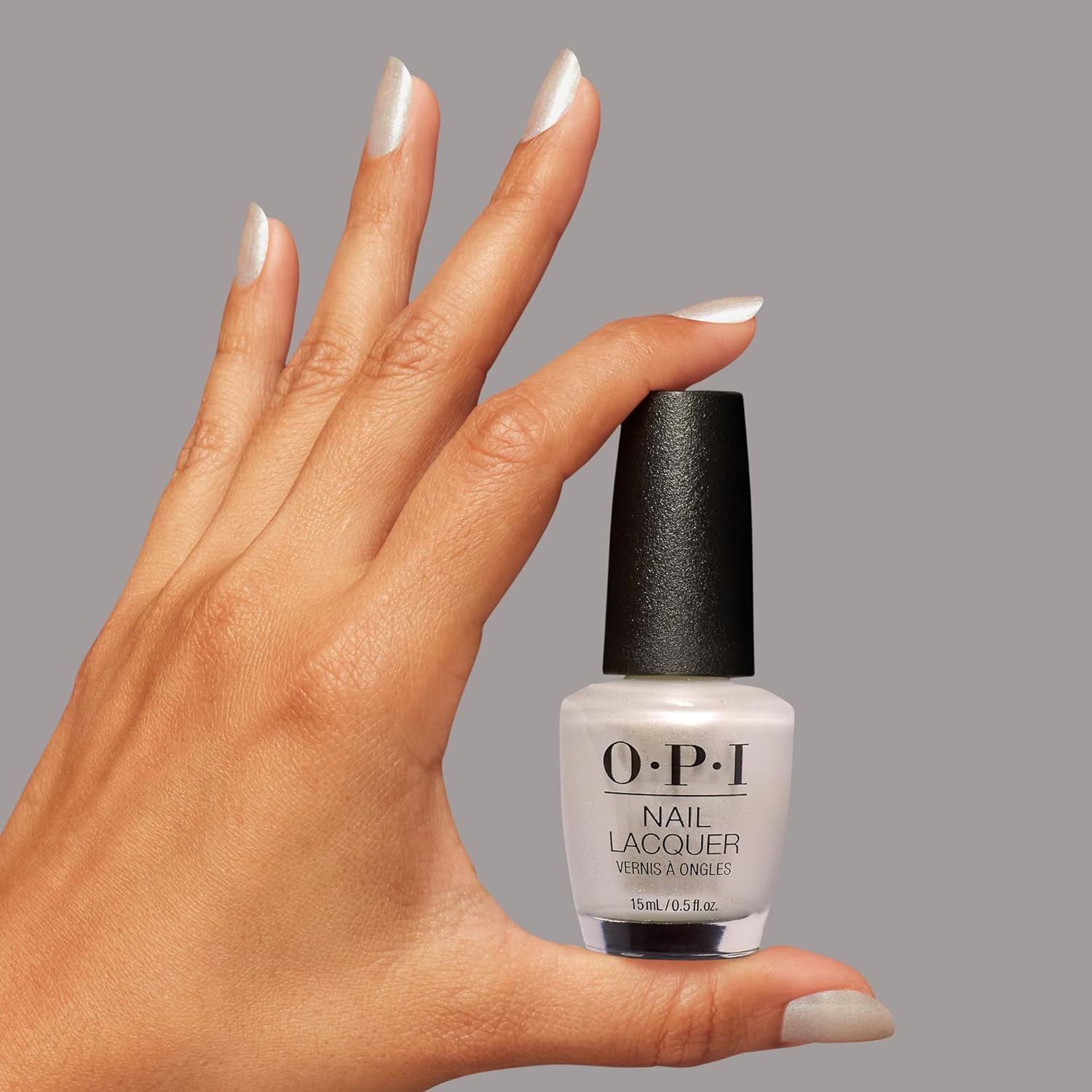 Thumbnail 3 de OPI Nail Lacquer OPI’m Dreaming Collection „Hands in The Clouds“ – schimmernder, schnelltrocknender Nagellack (15 ml)