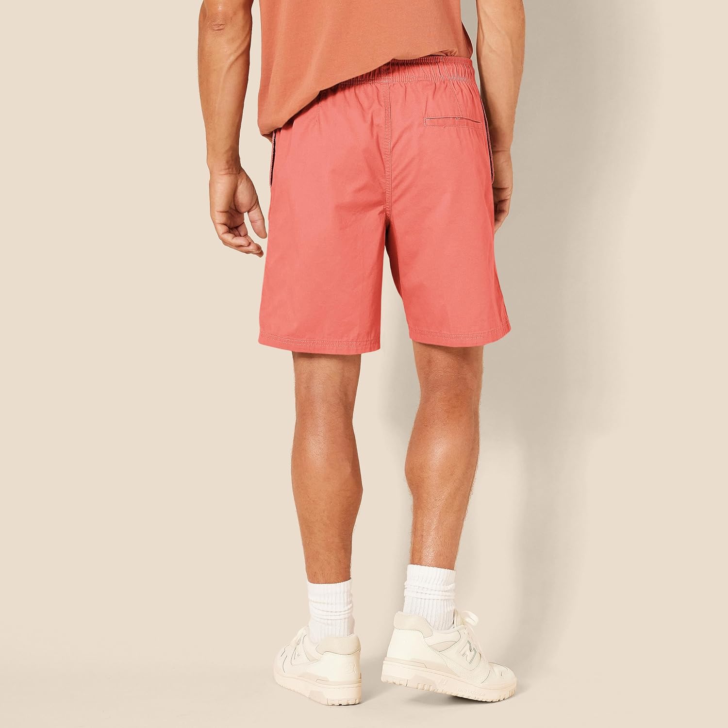 Thumbnail 1 de Amazon Essentials Men's Relaxed Fit 8" Cotton Elasticated Waist Shorts