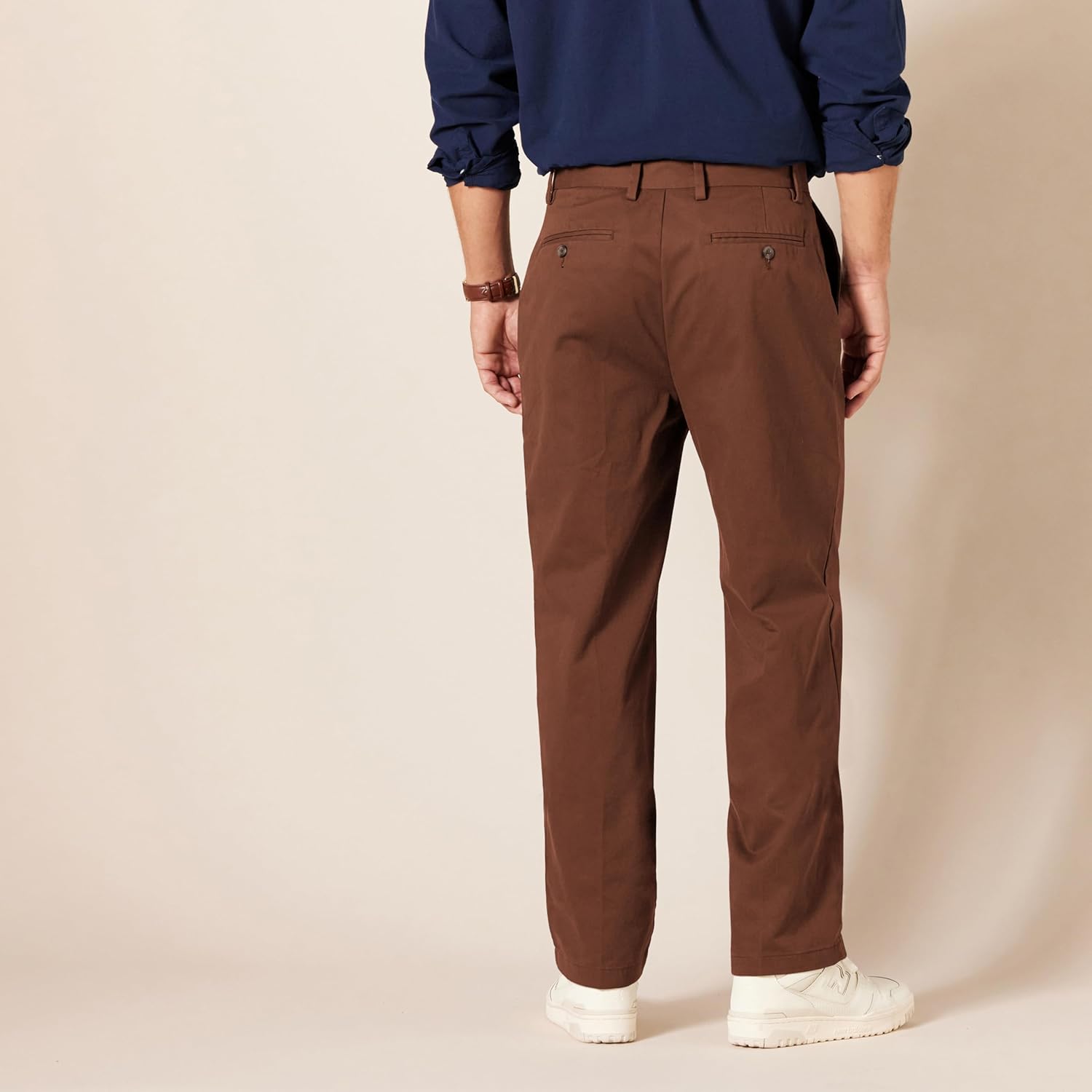 Thumbnail 1 de Amazon Essentials Men’s Classic-Fit Wrinkle-Resistant Flat-Front Chino Trousers (Big & Tall)