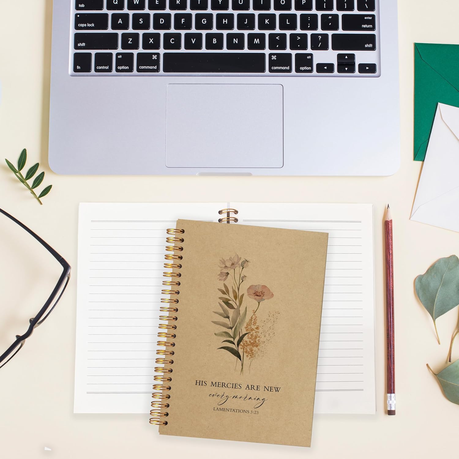 Detalle de BearCake Floral Christian Notebook Journal, Hardcover Spiral, 80 Pages