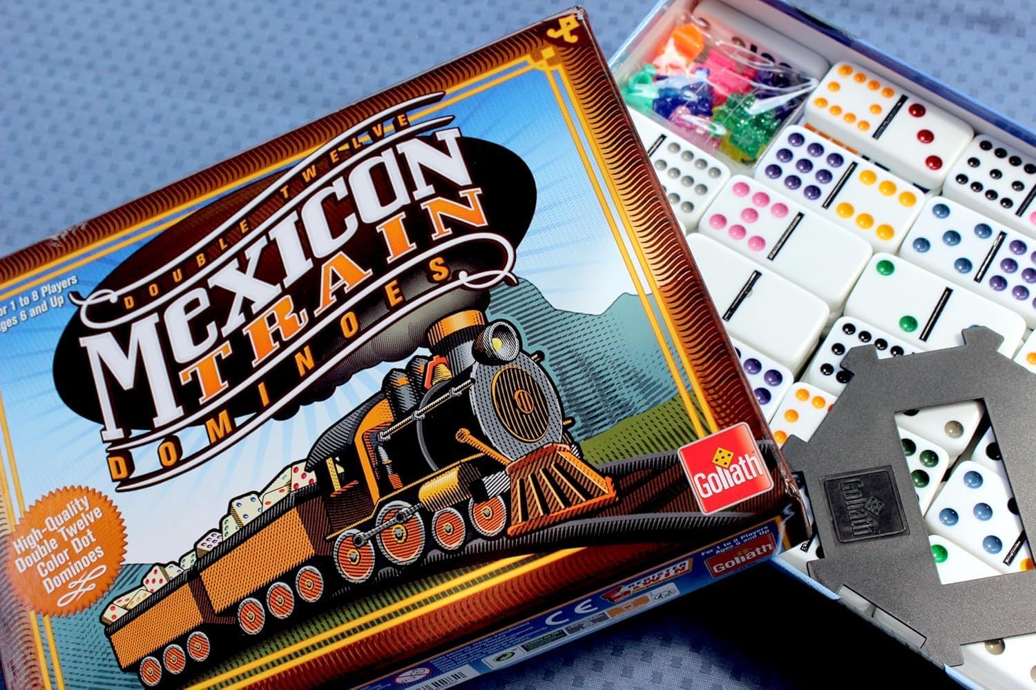 Thumbnail 4 de Goliath Games Mexican Train Dominoes – 91 Dominoes, 8 Train Movers for 1–8 Players
