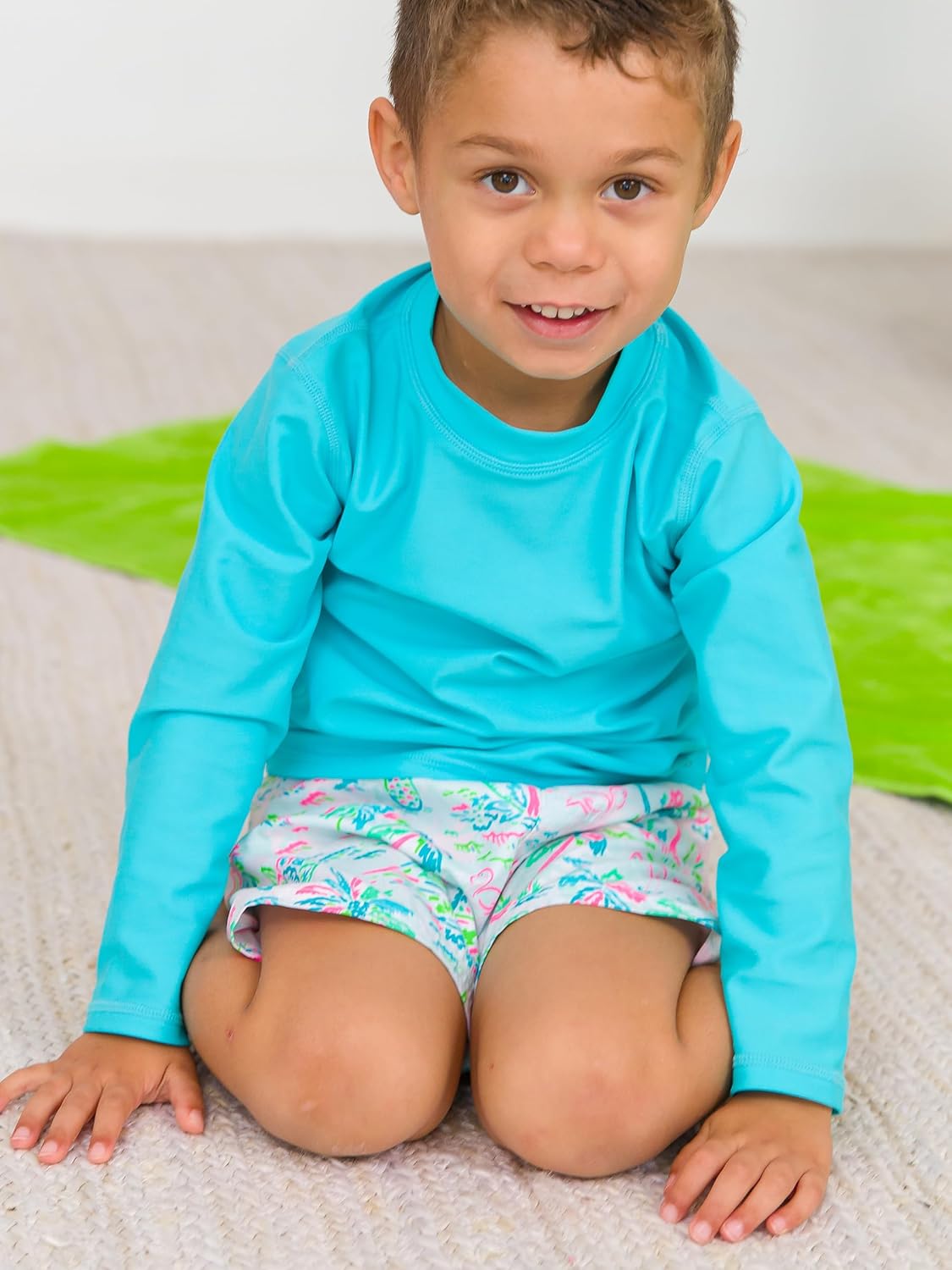 Detalle 2 de RUGGEDBUTTS Baby/Toddler Boys Long Sleeve Rash Guard Swim Shirt with UPF 50+