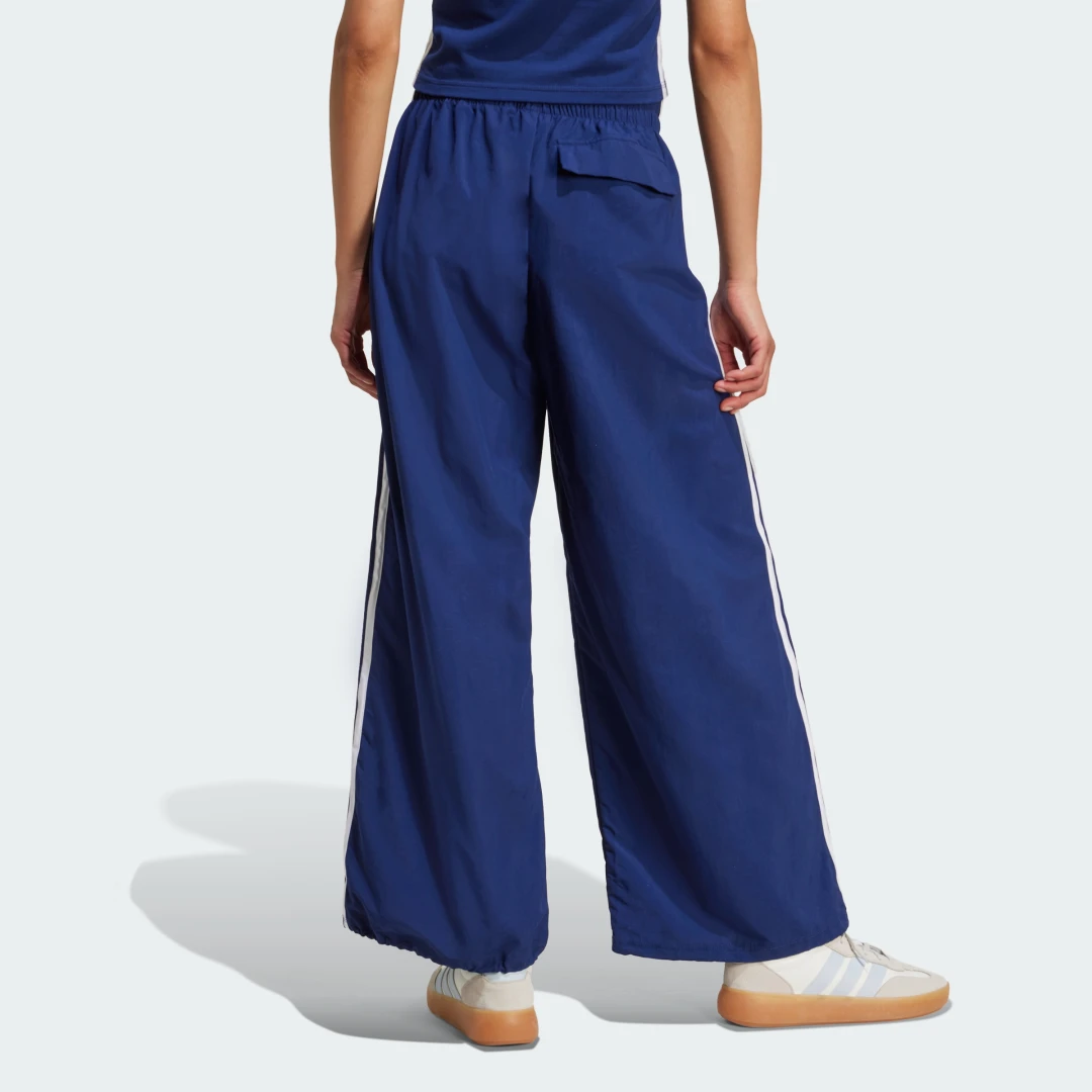 Detalle 2 de Adidas Essentials Lifestyle Woven Parachute 3 bandas — Azul