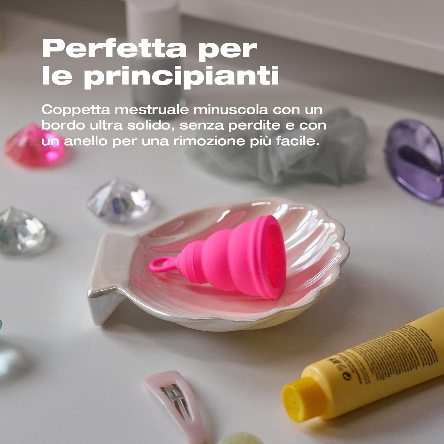 Detalle 2 de Intimina Lily Cup One: Coppetta mestruale morbida per principianti e adolescenti