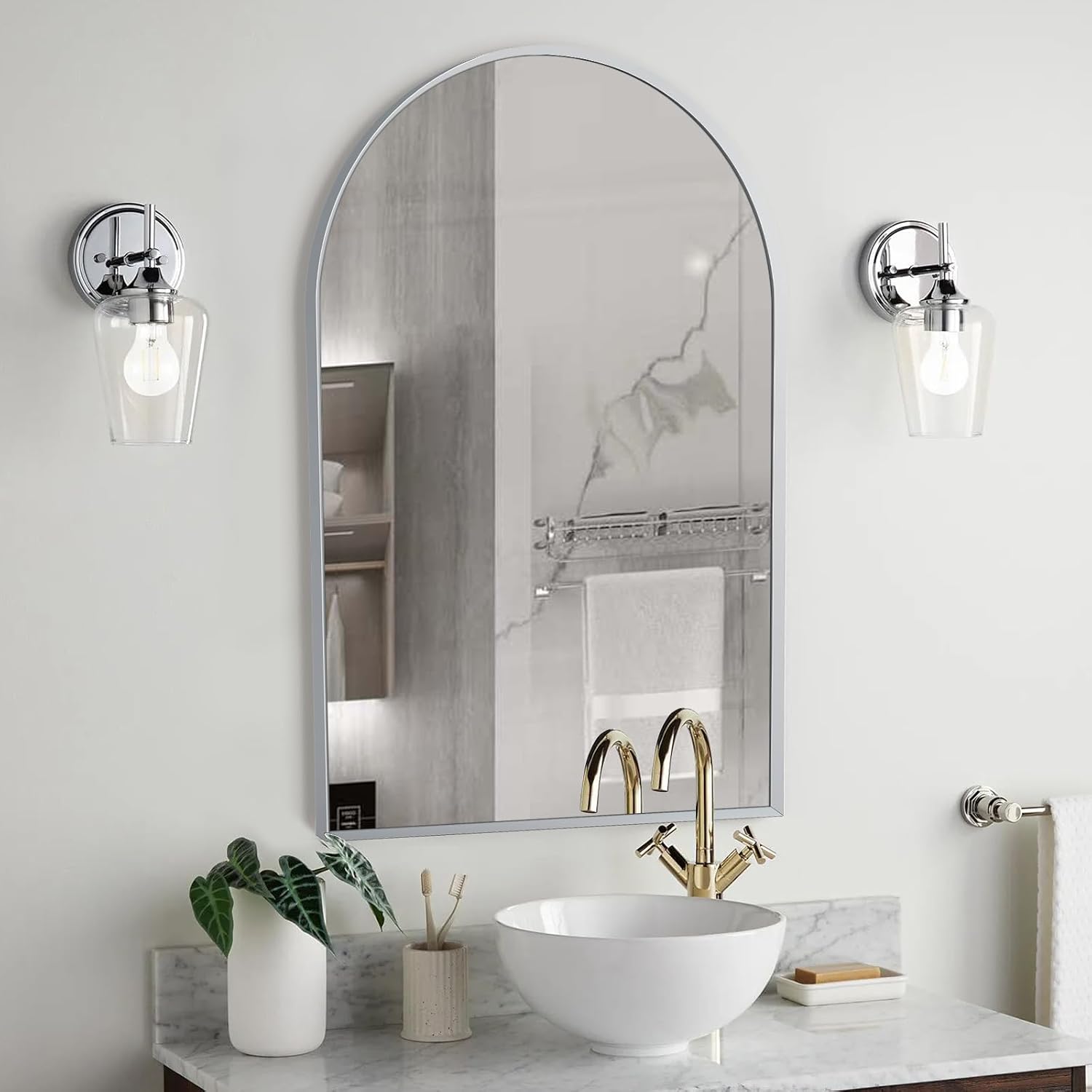Detalle de Minuover Arched Wall Mirror 24x36in
