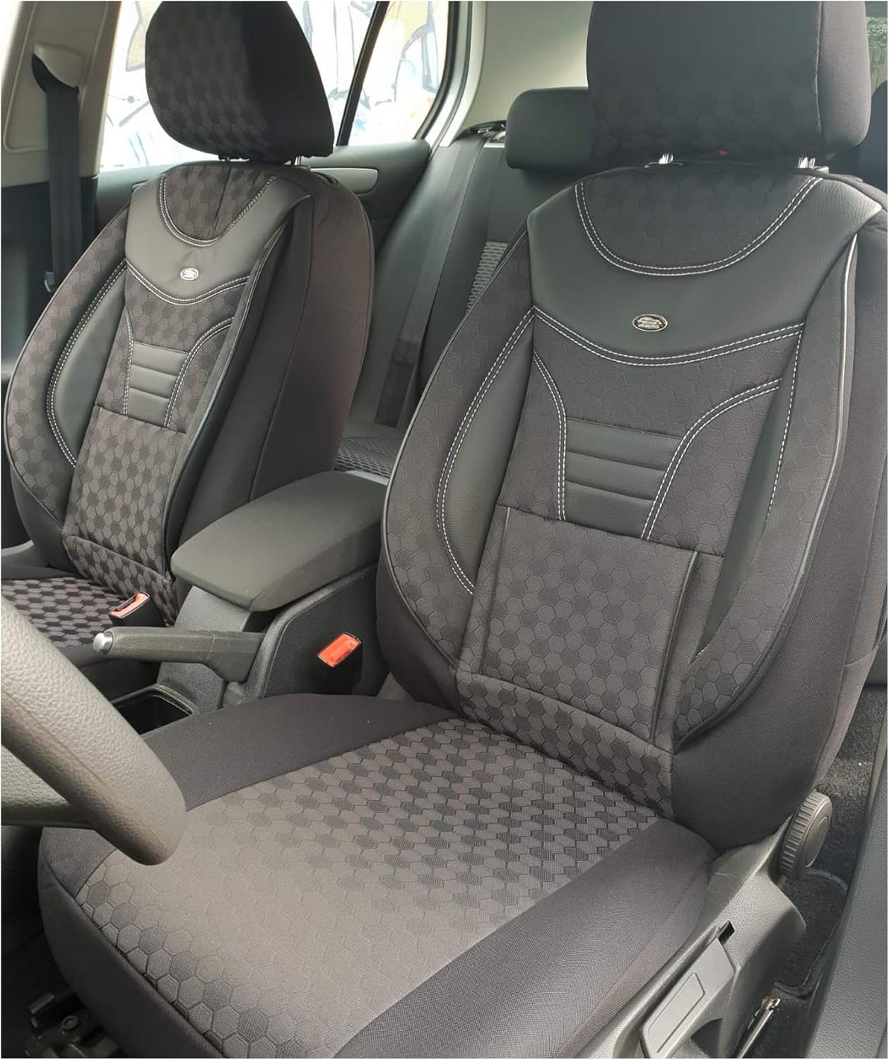 Detalle de BREMER SITZBEZÜGE pokrowce na przednie fotele VW Tiguan 2, czarne 910
