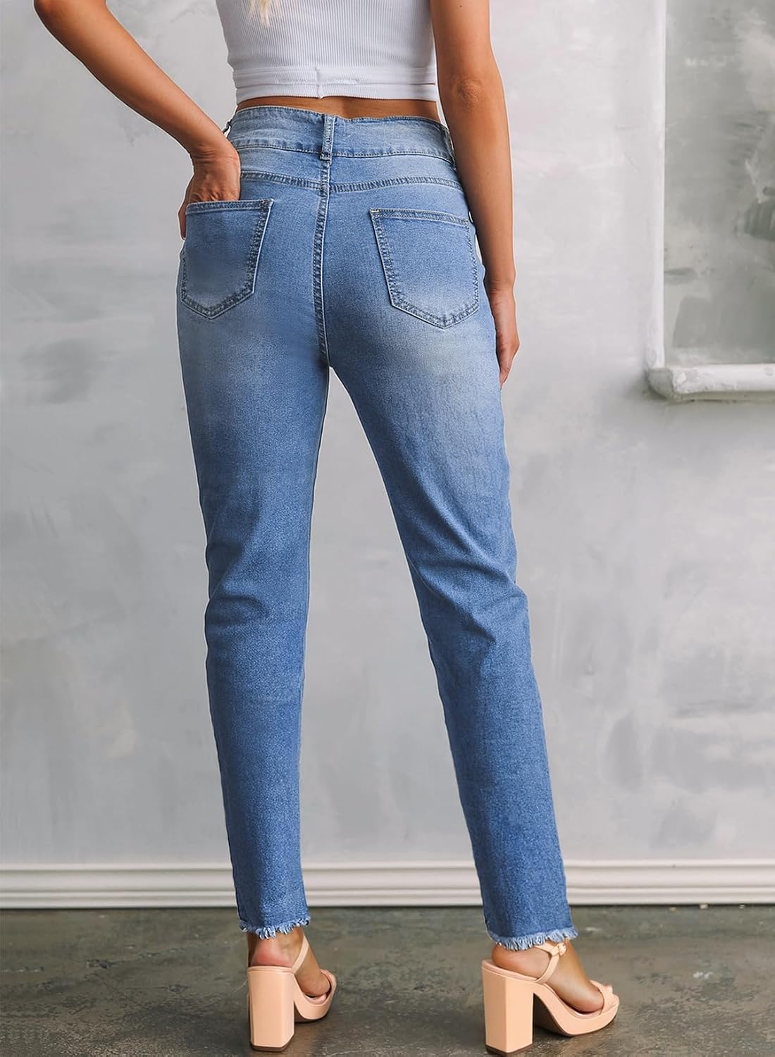 Detalle de Sidefeel Women's High Waisted Stretch Denim Jeans with Raw Hem — Straight Leg, Ankle Length, with Pockets