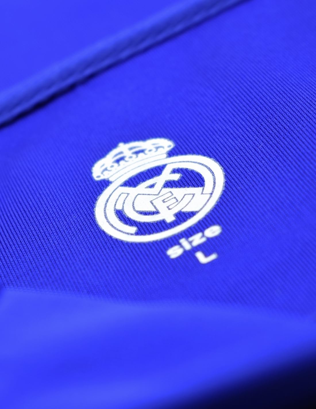 Detalle de Real Madrid Jacket Plus Nº 24 RM2CHPA24P – kurtka dziecięca uniseks
