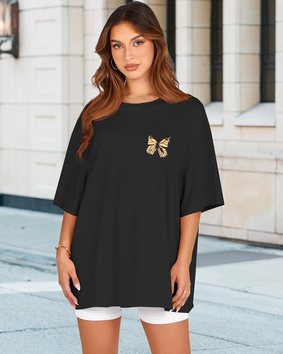 Detalle 2 de Womens Oversized Graphic T-Shirt with Crew Neck – Short Sleeve Loose Fit (2026)