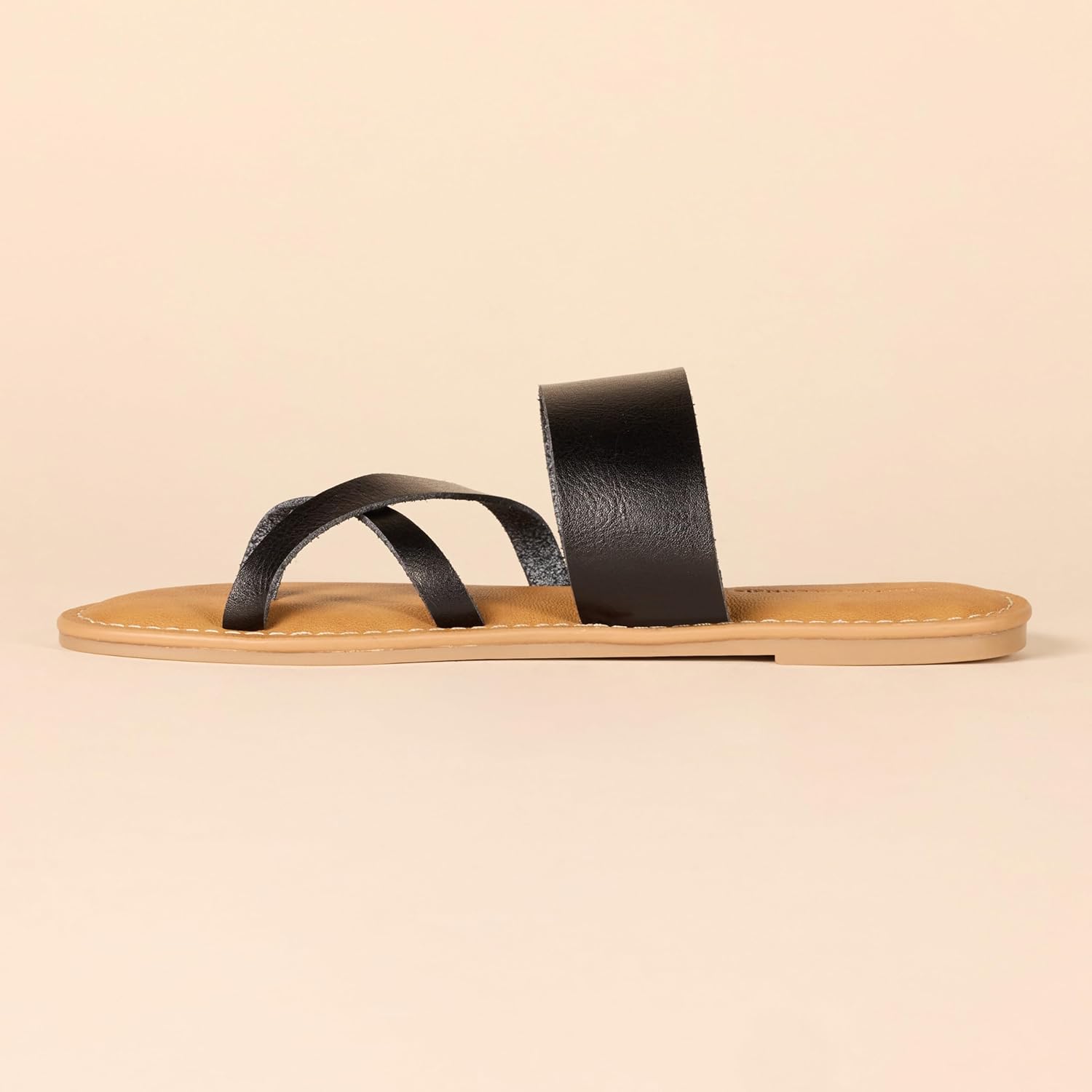 Thumbnail 2 de Amazon Essentials Damen Flip-Flop-Sandale mit mehreren Riemen und gepolsterter Innensohle