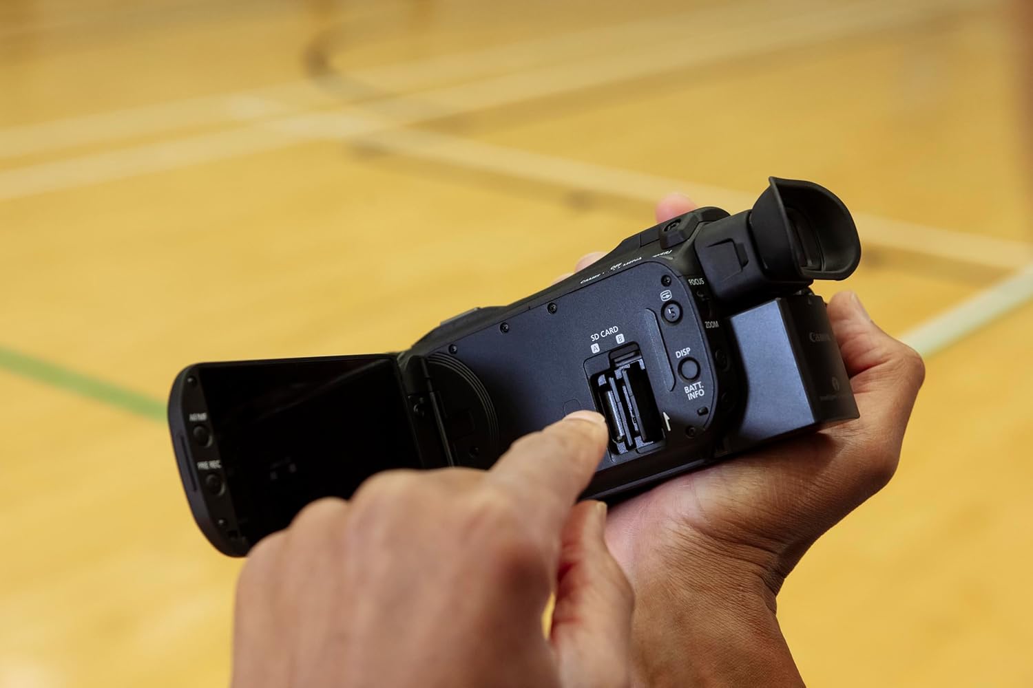 Thumbnail 3 de Canon LEGRIA HF G70 Camcorder 4K UHD – Schwarz, 20x Zoom, 2 SD Slots
