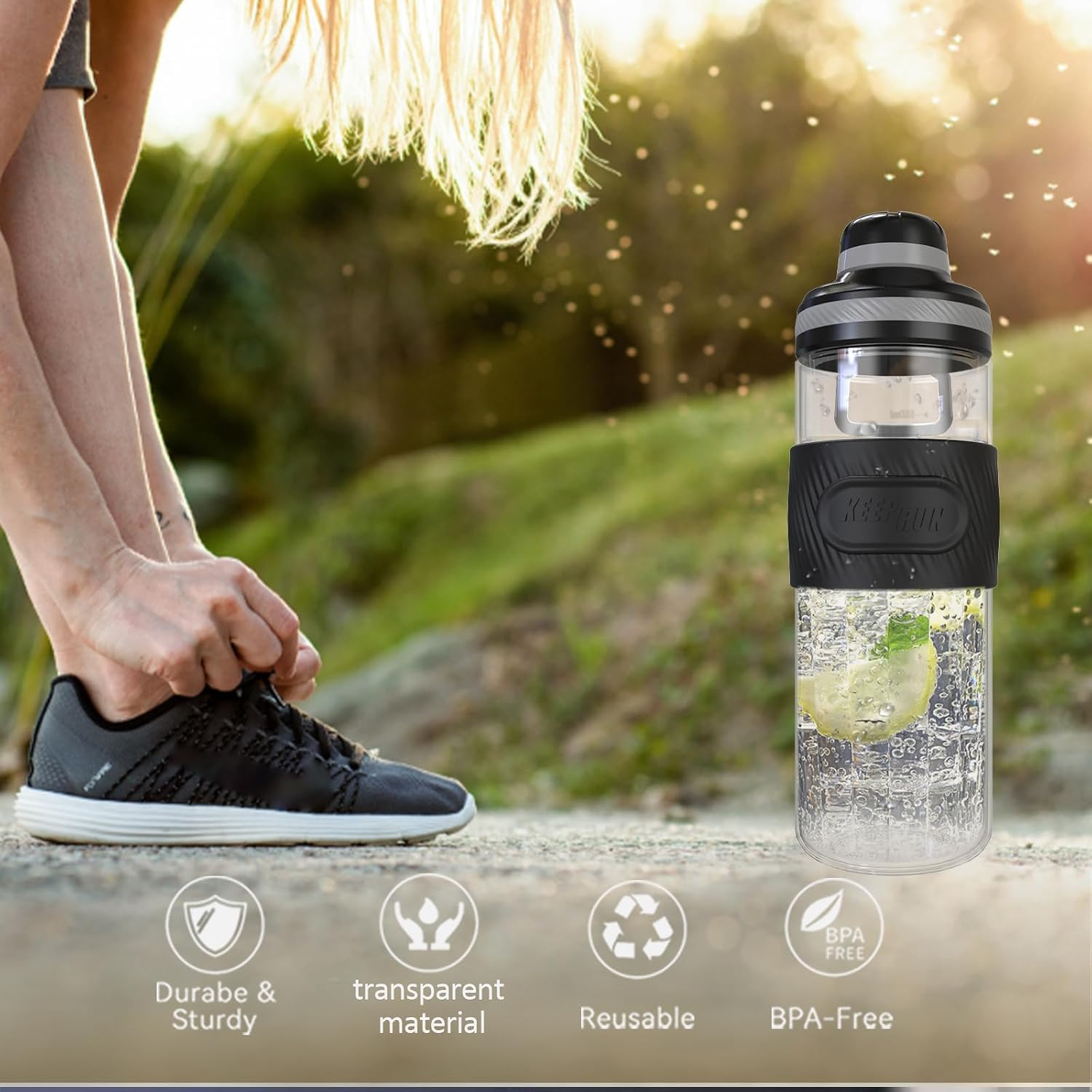Detalle de OUOUMUF Protein Shaker Bottle with Mixball Blender 700ml