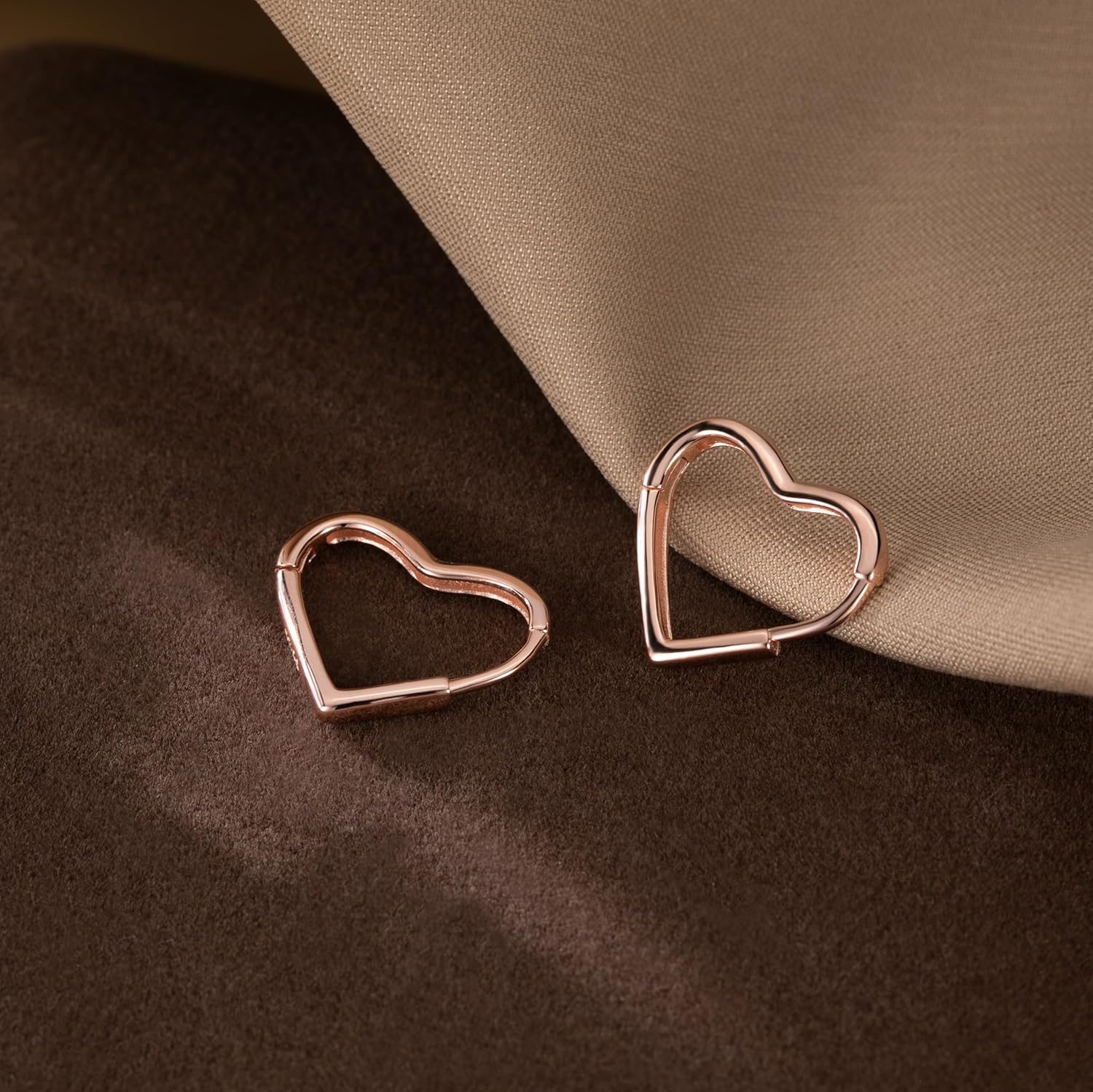 Detalle de Reffeer Solid 925 Sterling Silver Heart Hoop Earrings