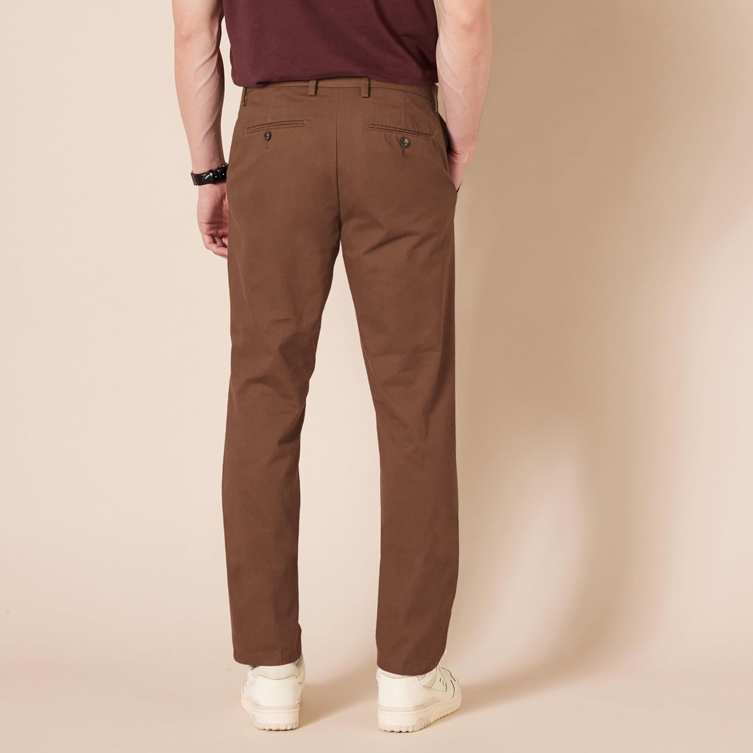 Thumbnail 1 de Amazon Essentials Men’s Slim Fit Wrinkle-Resistant Flat-Front Work Chino Trousers