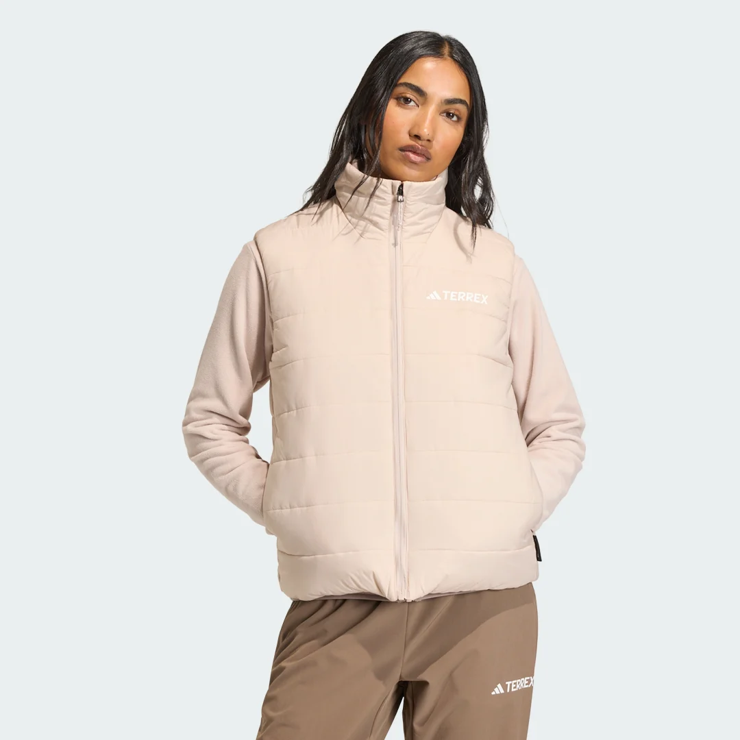 Detalle de Chaleco Terrex Multi Essentials CLIMAWARM Padded de Adidas: análisis práctico