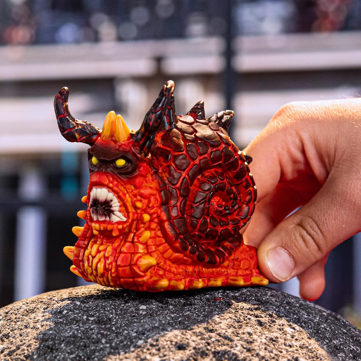 Detalle de Schleich Eldrador Creatures Lavaschnecke 70851 – detailgetreue Monsterfigur zum Sammeln