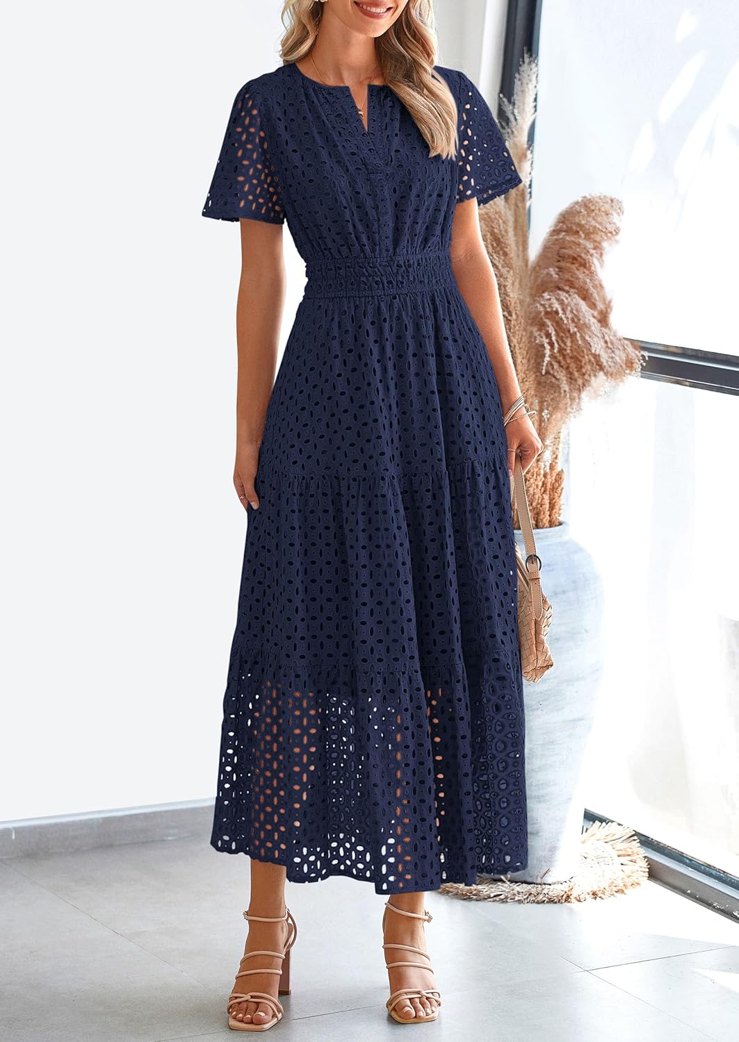 Detalle de PRETTYGARDEN Eyelet Maxi Dress for Summer 2026 — V-Neck, Short Sleeve, Flowing A-Line