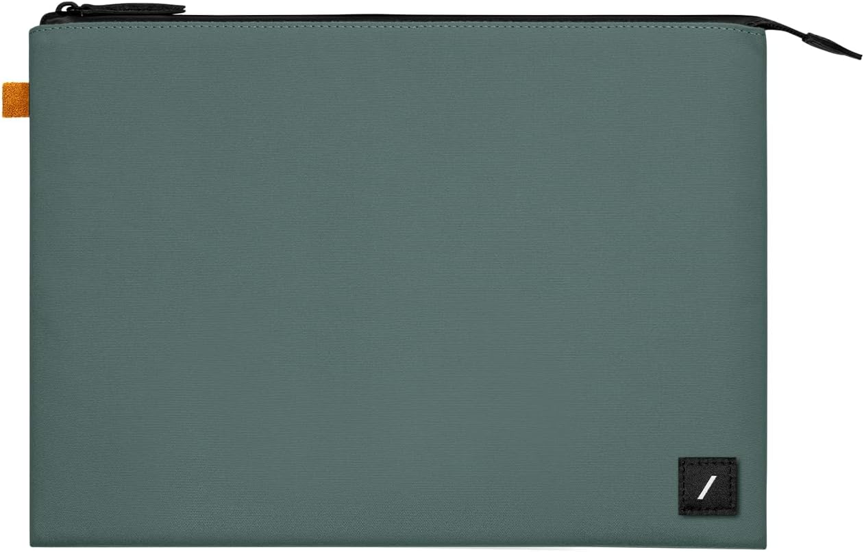 Detalle de Native Union W.F.A 13" MacBook Sleeve with 360-degree protection (recycled materials) – slim minimalist cover